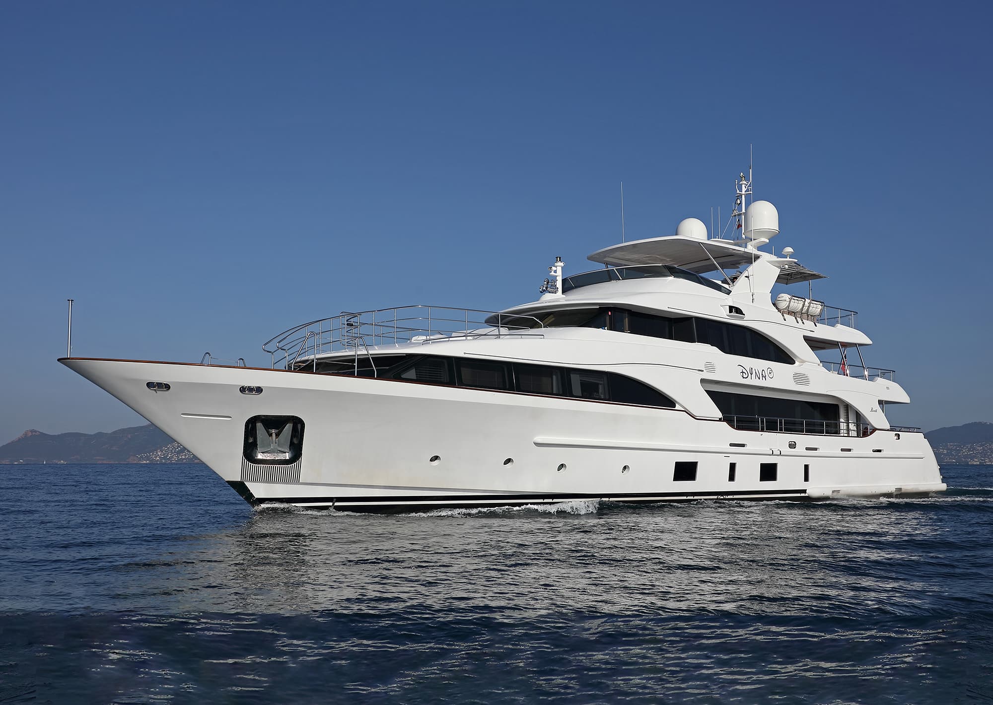 Motor yacht Dyna R 49.9m by Benetti — photo 7