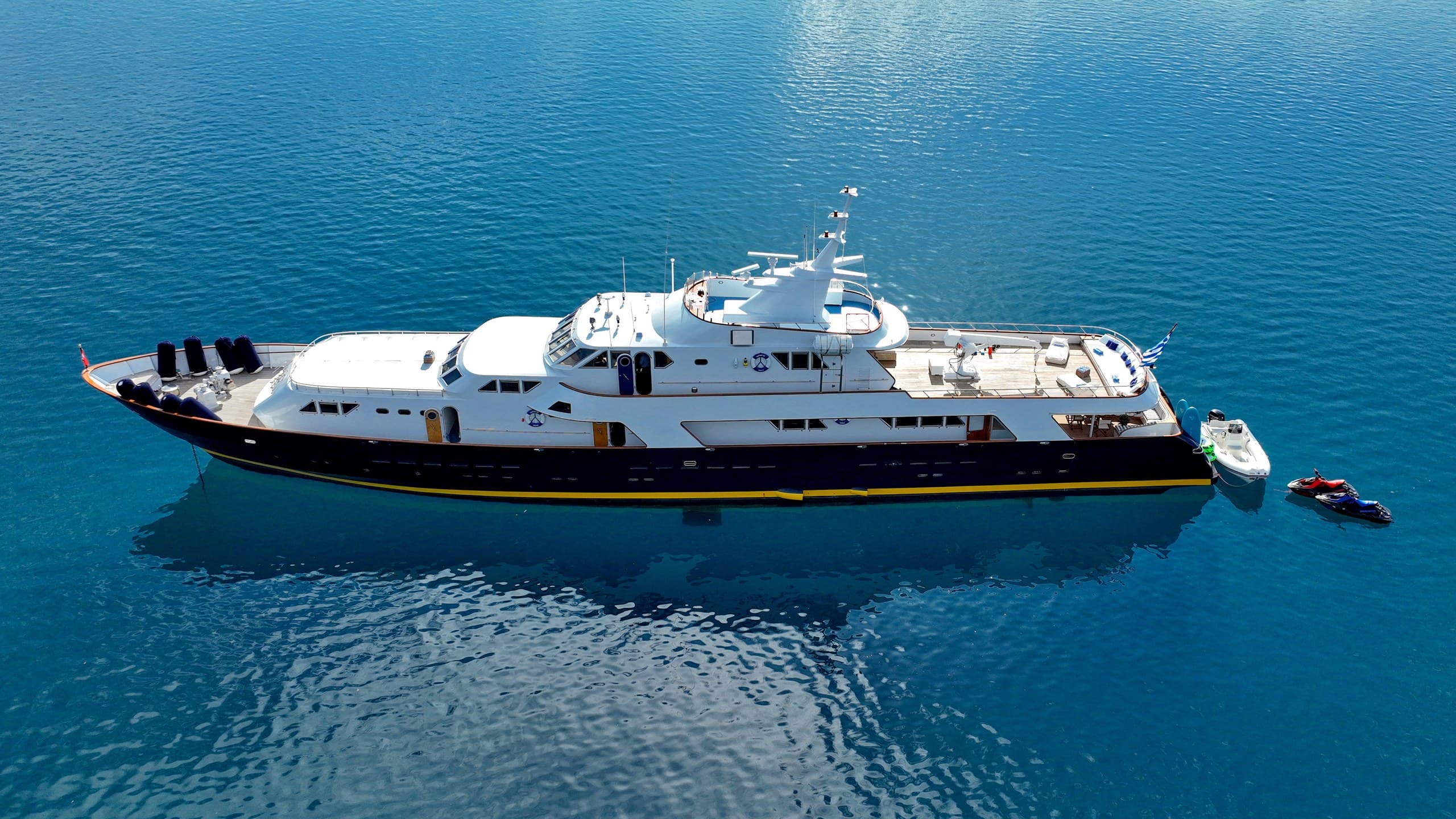 SOMETHING COOL - aerial | Drivas Yachts