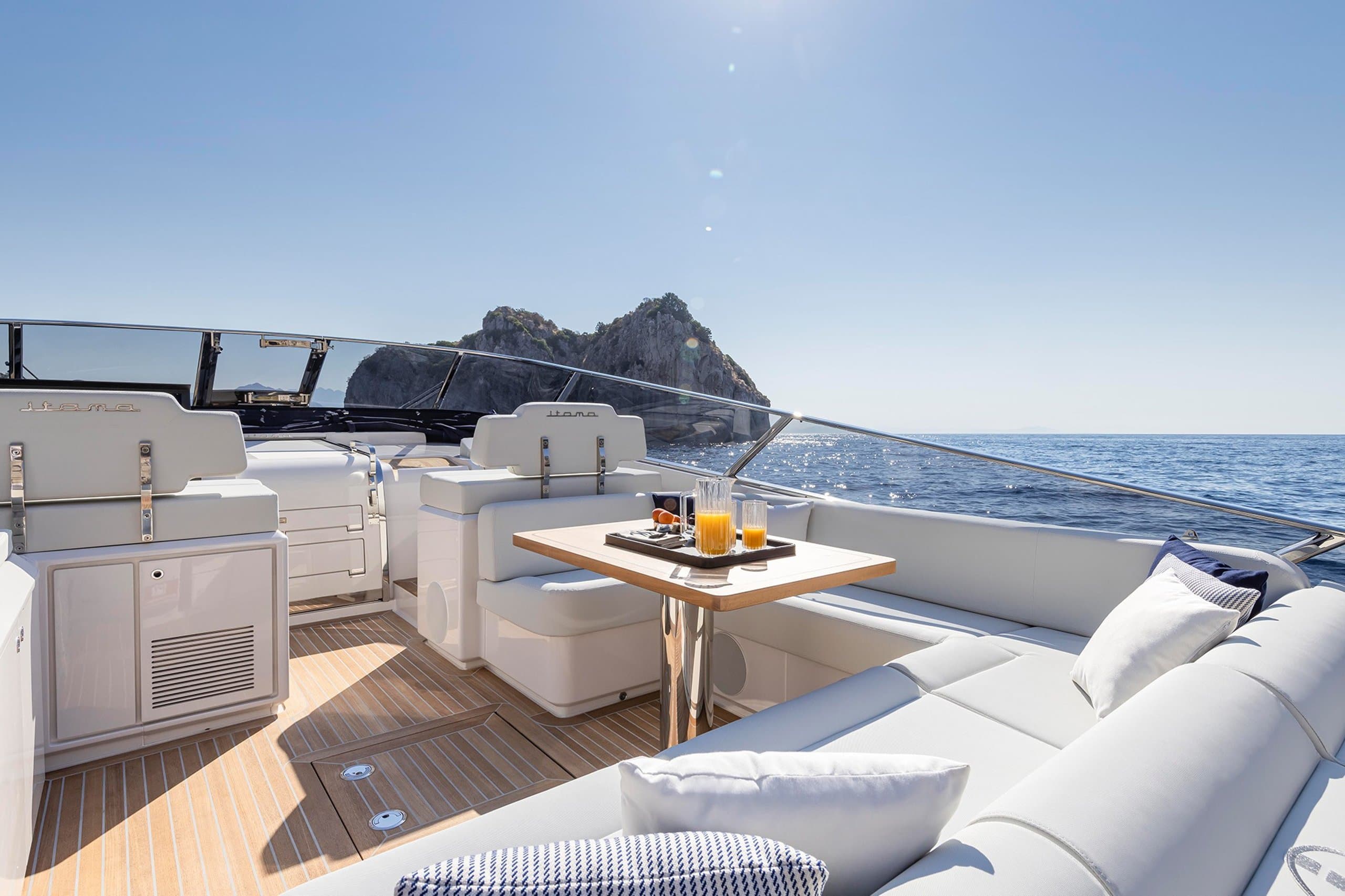 SPECTRE | Drivas Yachts