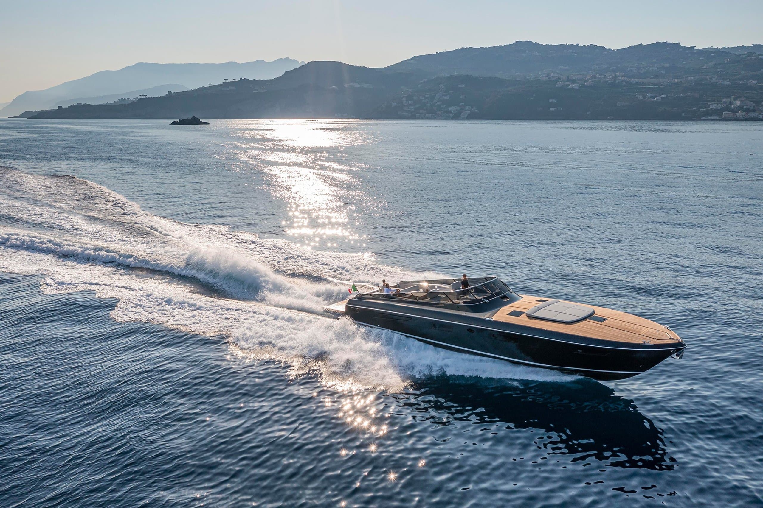 SPECTRE | Drivas Yachts