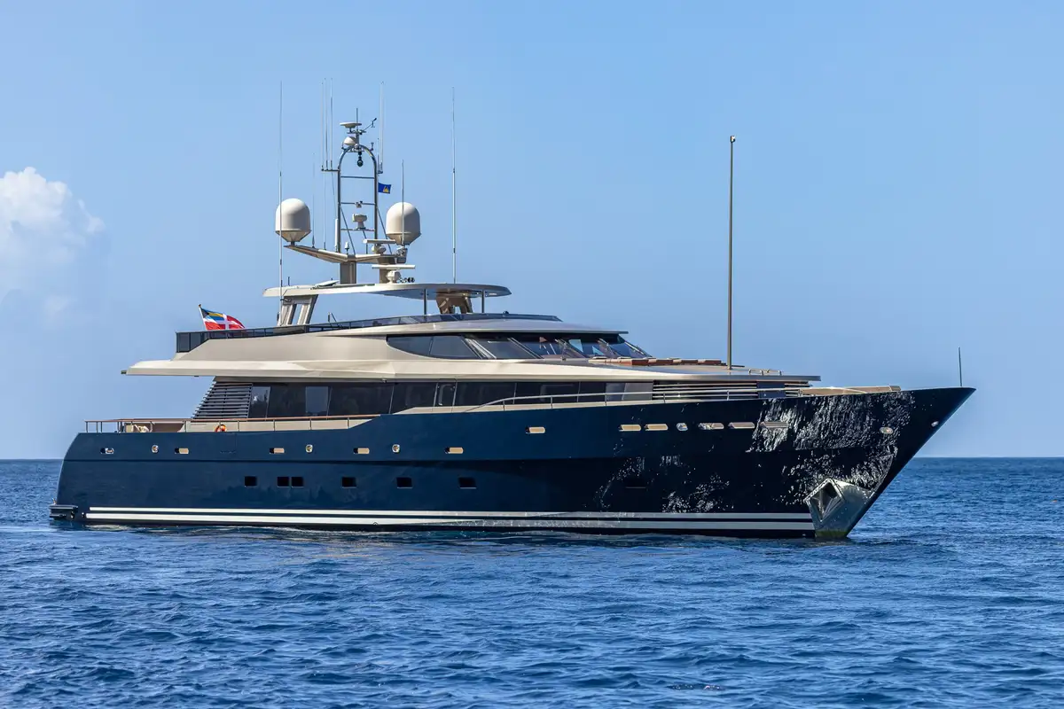 VESPER - ext | Drivas Yachts