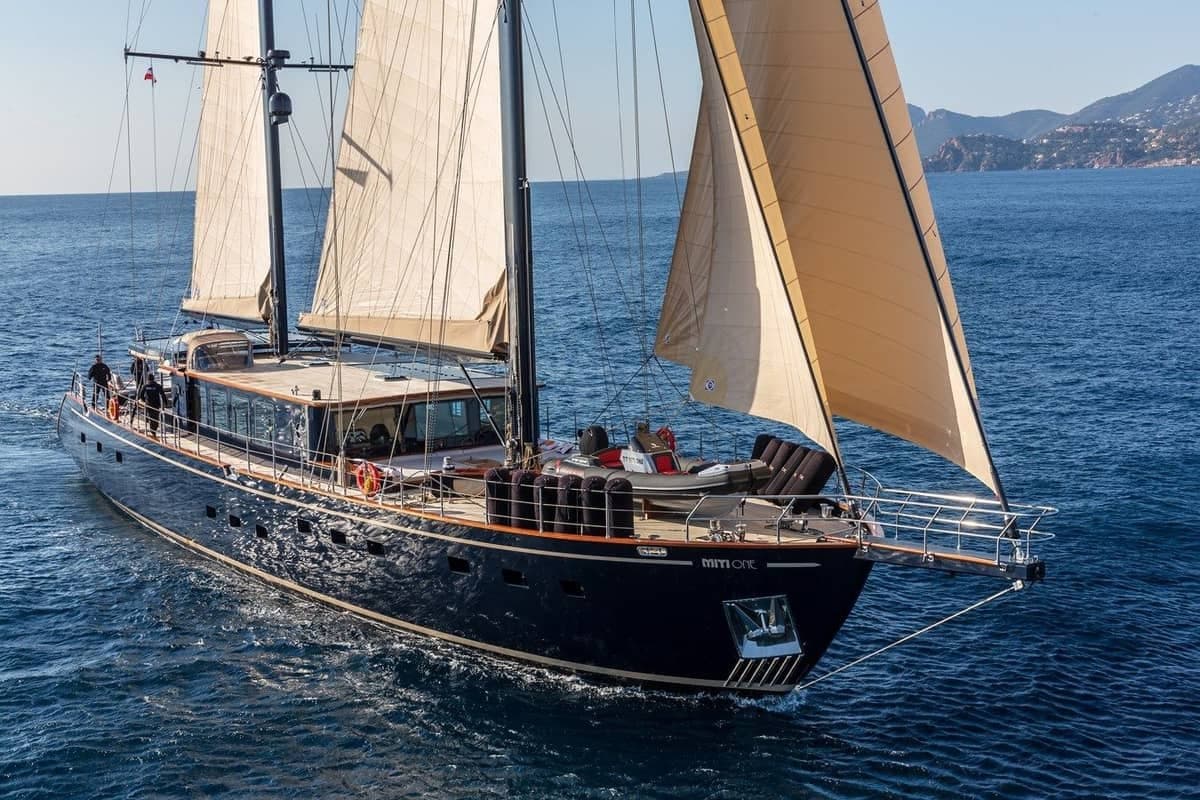 Miti One - ext running | Drivas Yachts