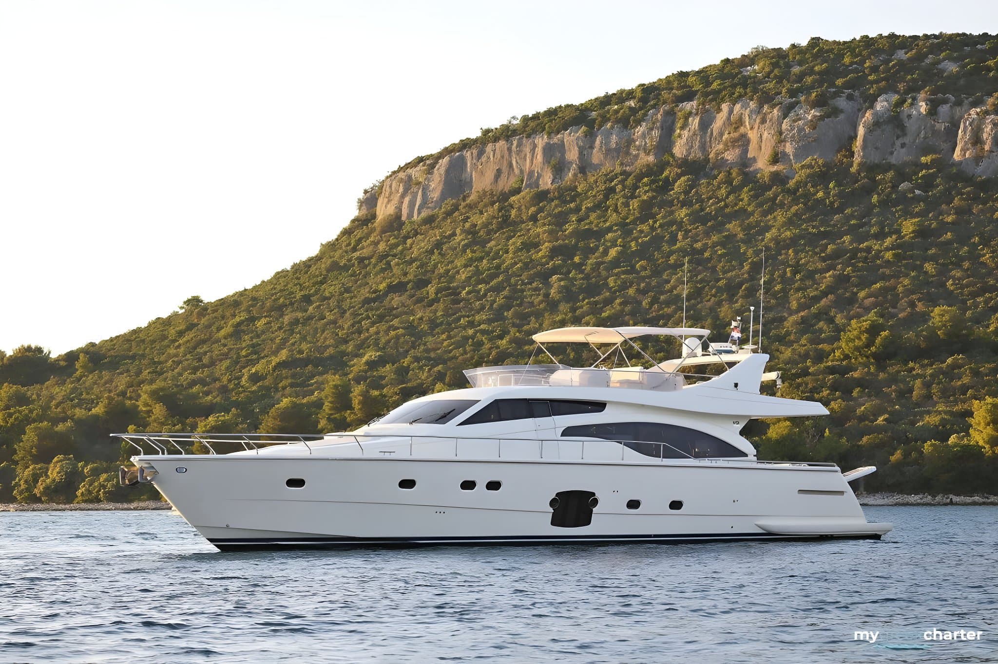 Motor yacht FLOW 21m by Ferretti — photo 2