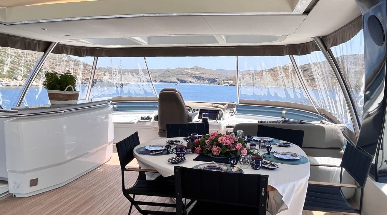 JUST MARIE 2 - saloon | Drivas Yachts