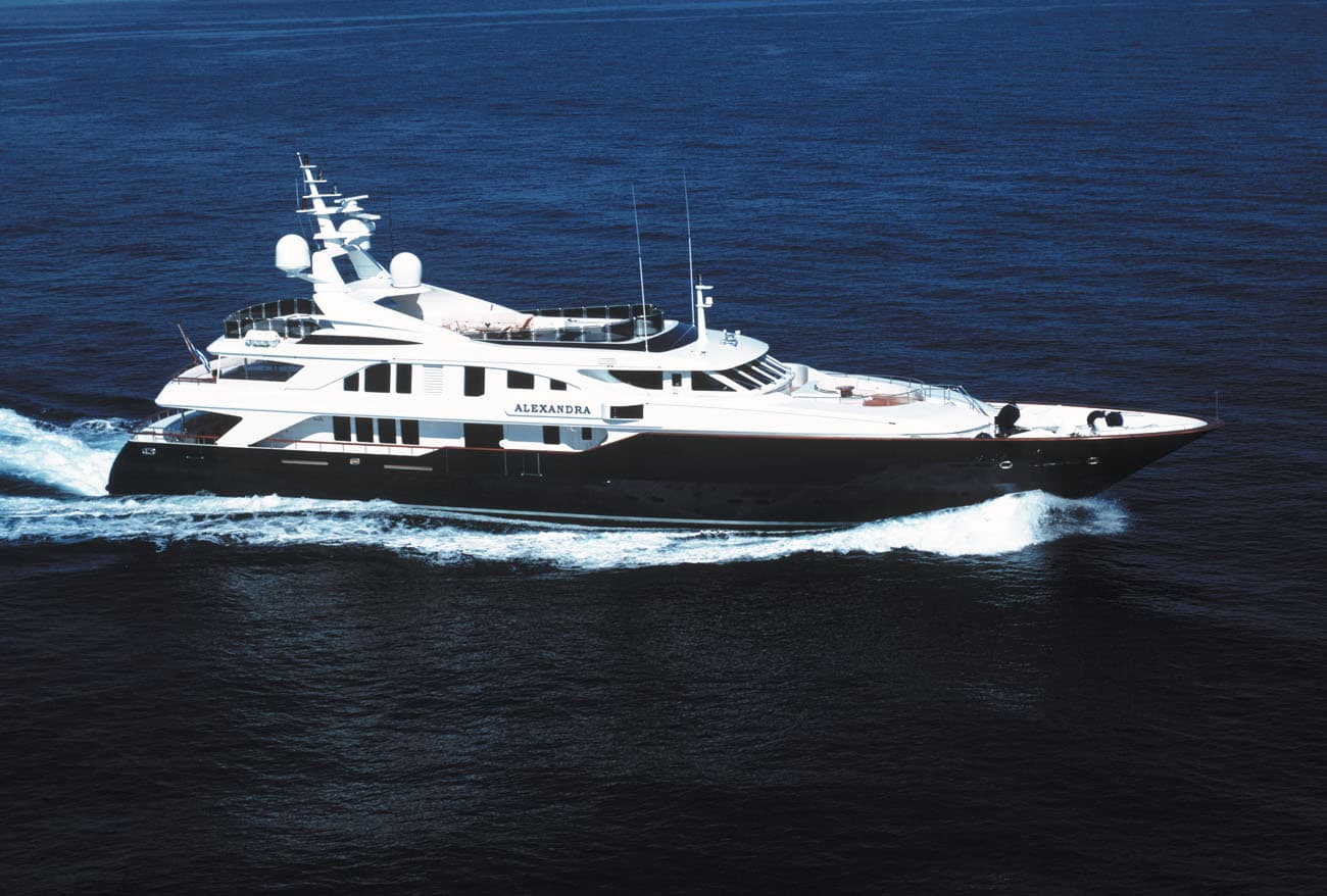 ALEXANDRA - ext running | Drivas Yachts