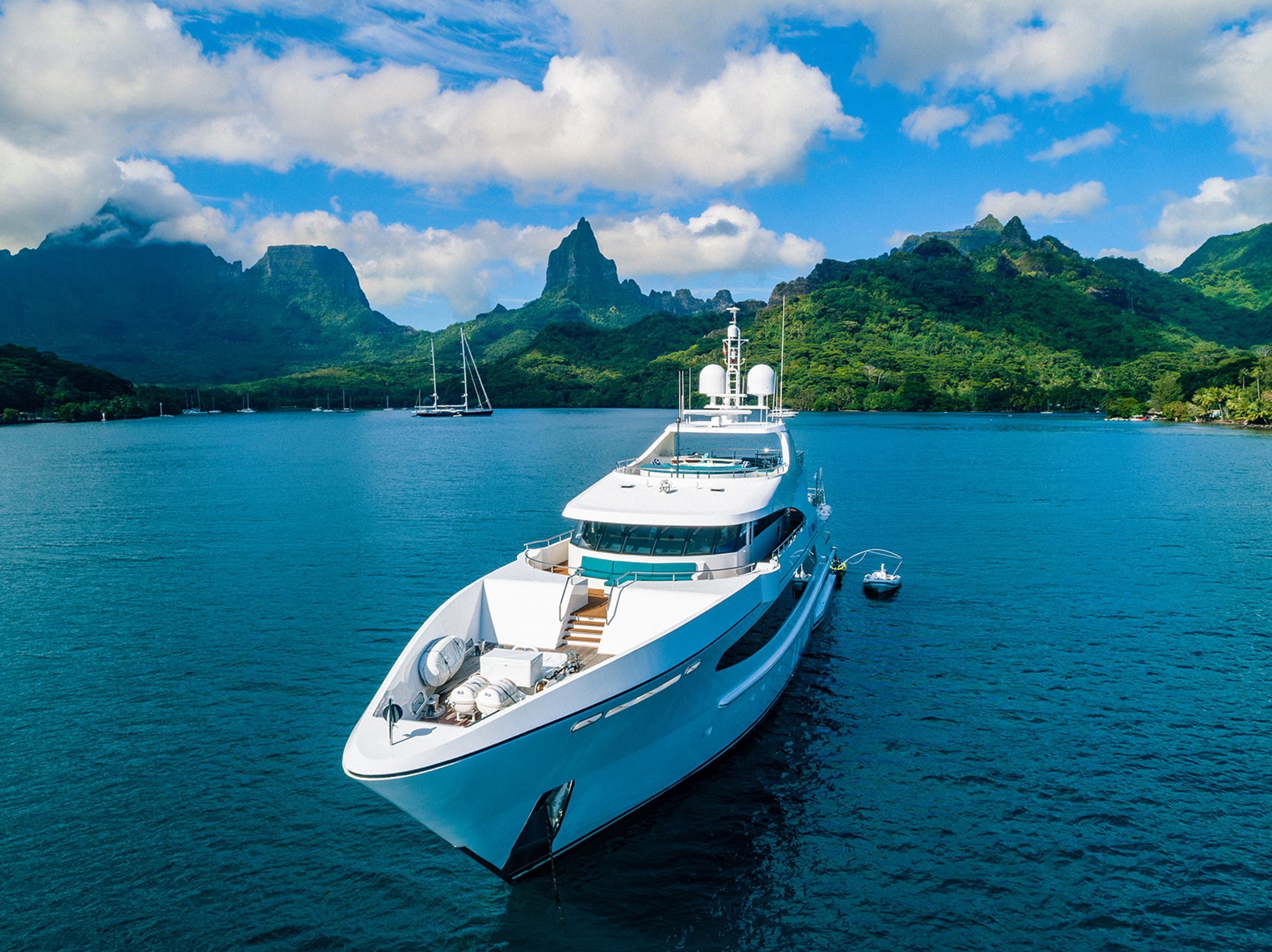 BIG SKY | Drivas Yachts