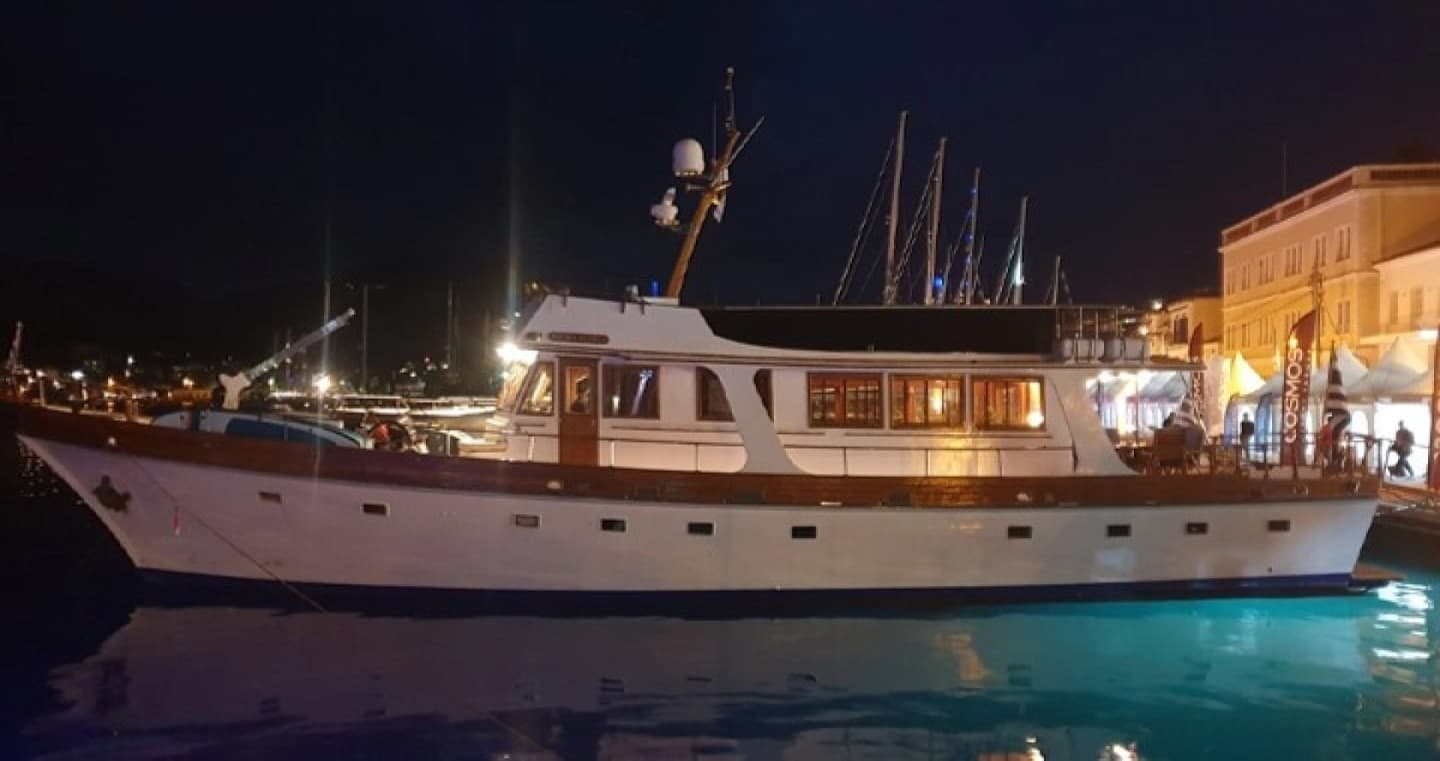Motor yacht HERCULE POIROT 20.8m by Grand Banks — photo 4