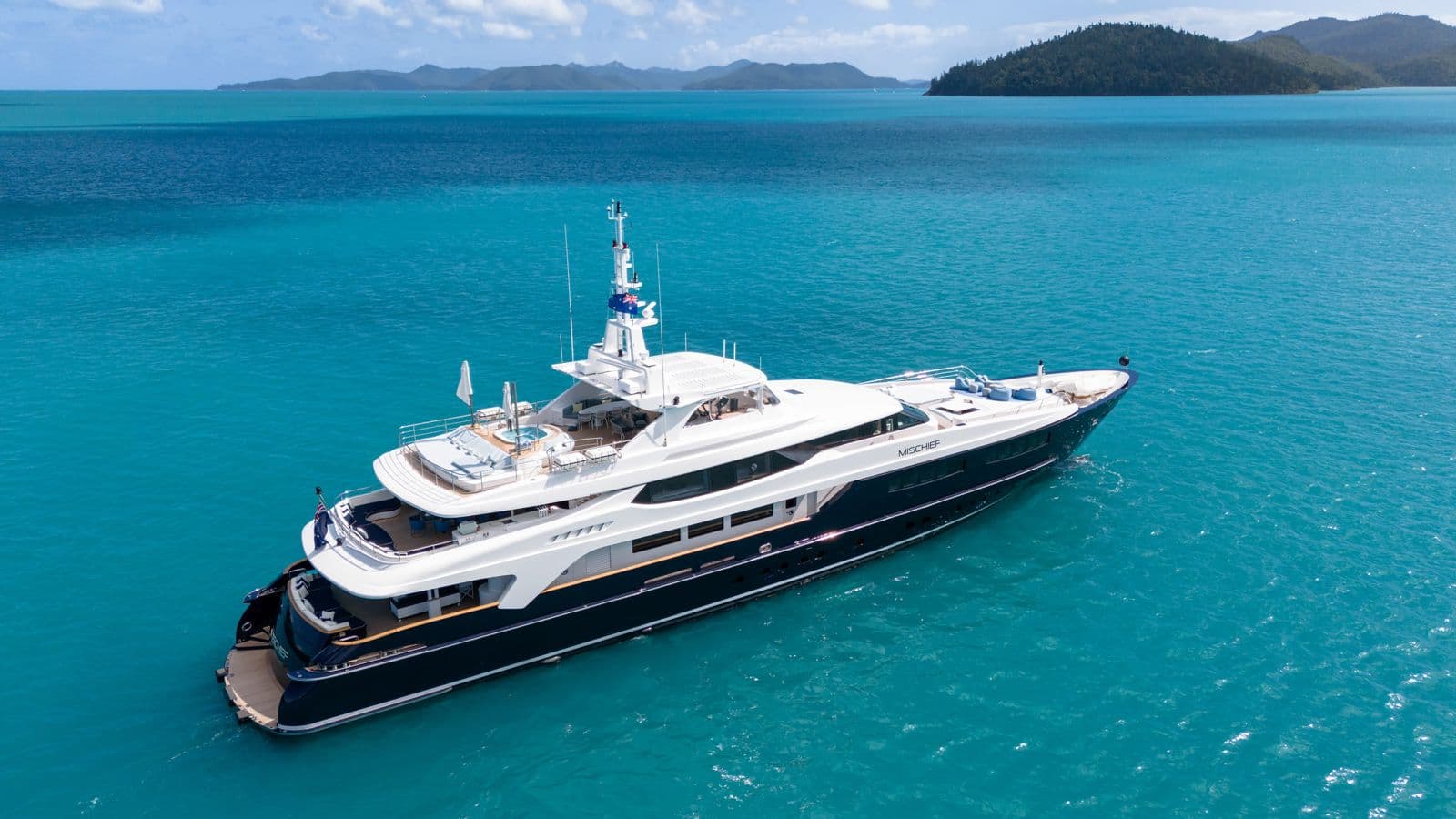 HERCULE POIROT - aerial | Drivas Yachts