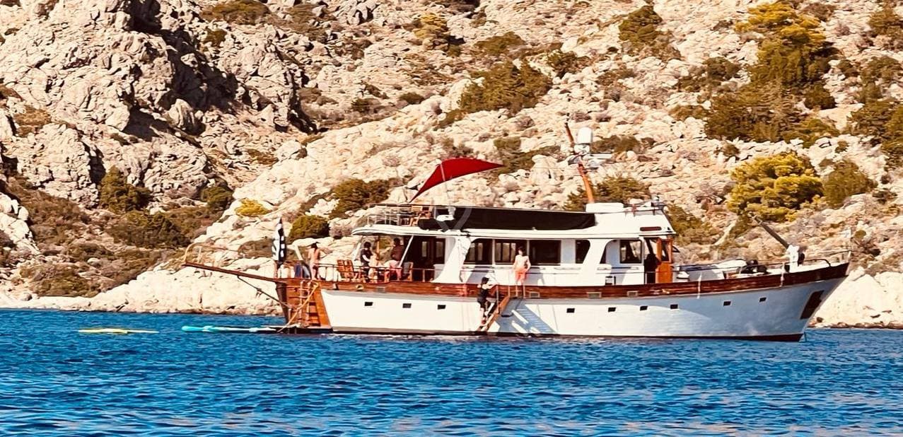 HERCULE POIROT - ext | Drivas Yachts