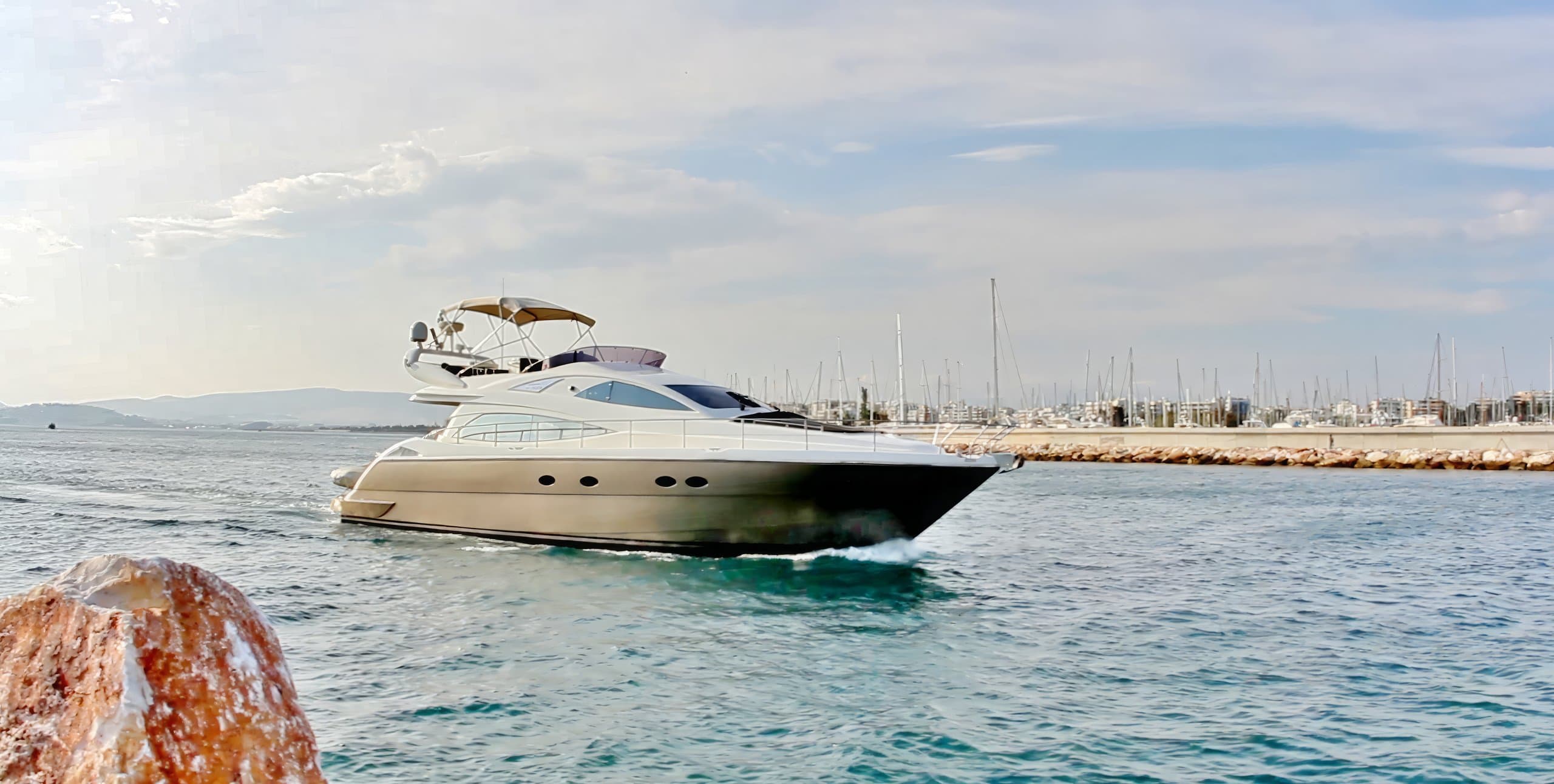 PRAXIS 4 | Drivas Yachts