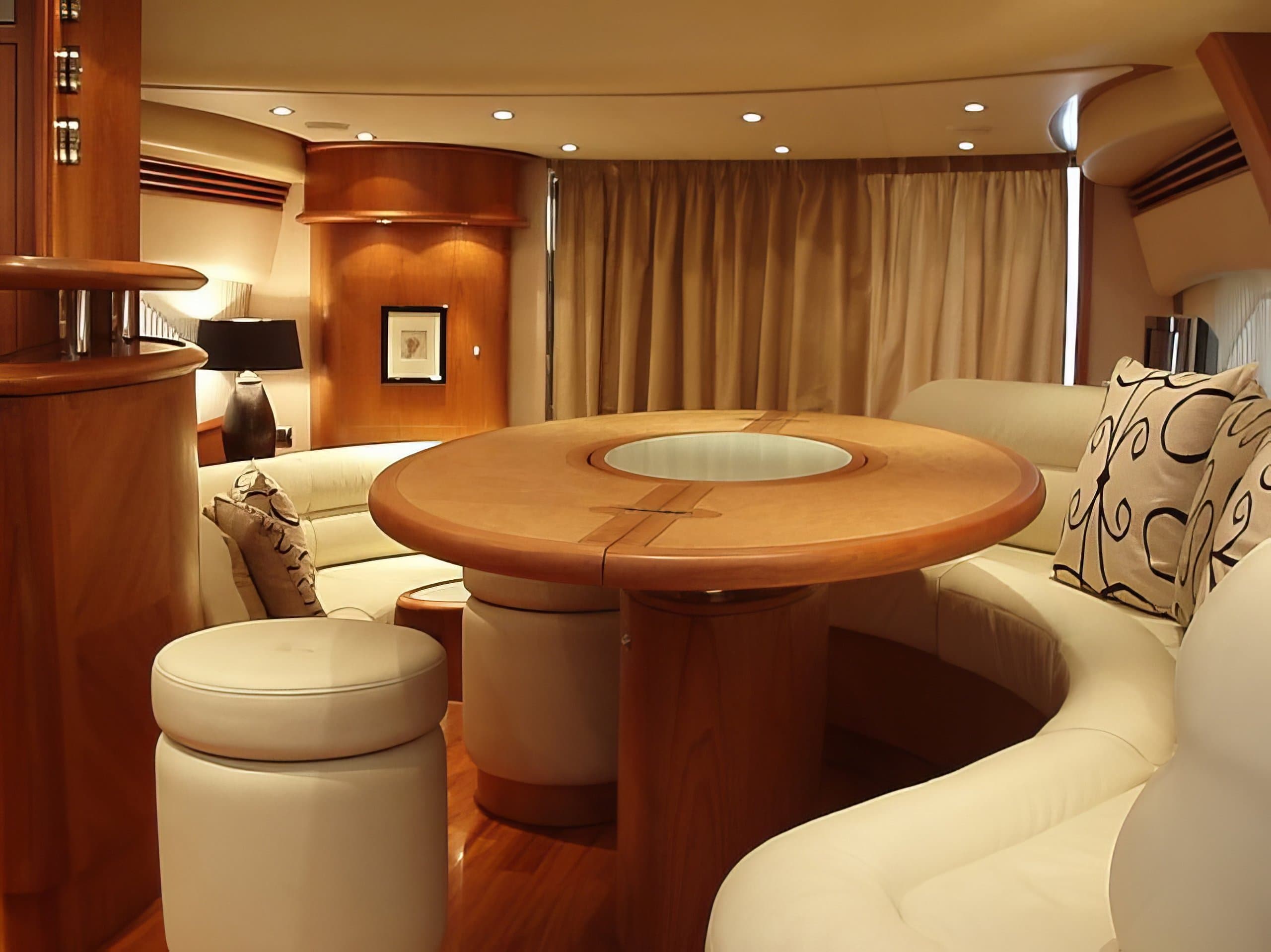 PRAXIS 4 | Drivas Yachts