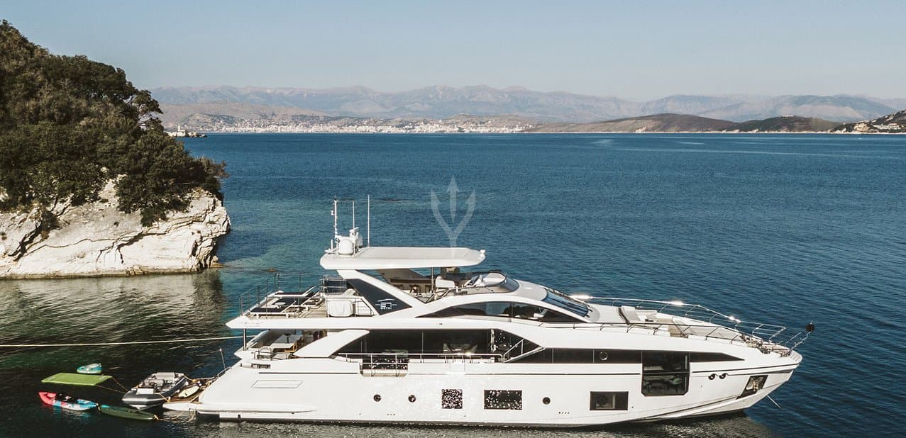 Motor yacht AGIO 27m by Azimut — photo 3