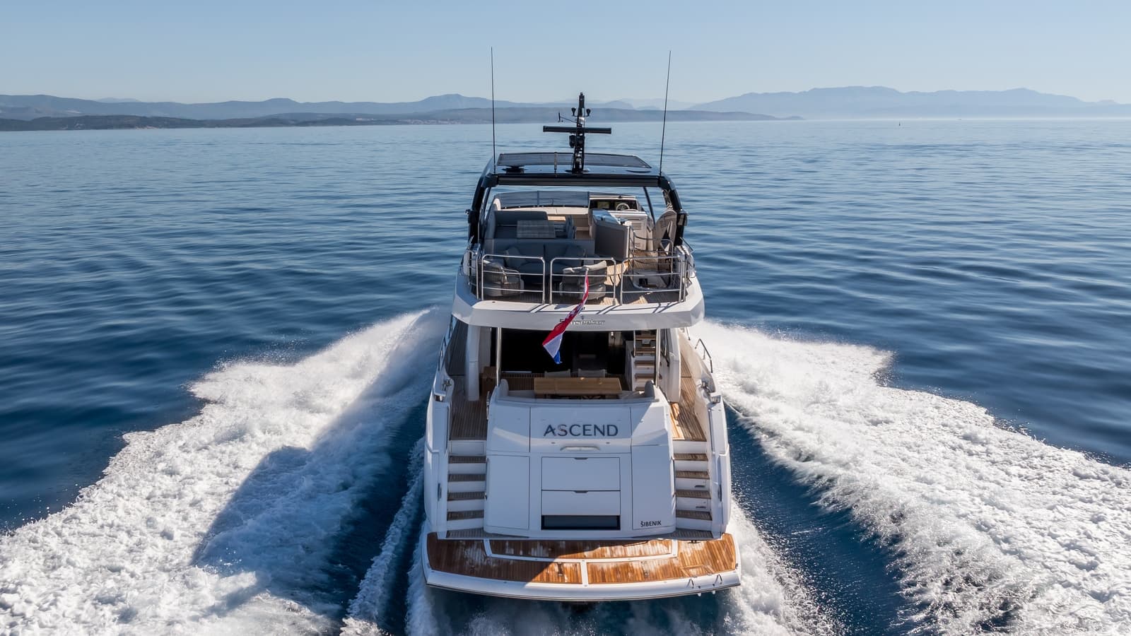 ASCEND - ext running | Drivas Yachts