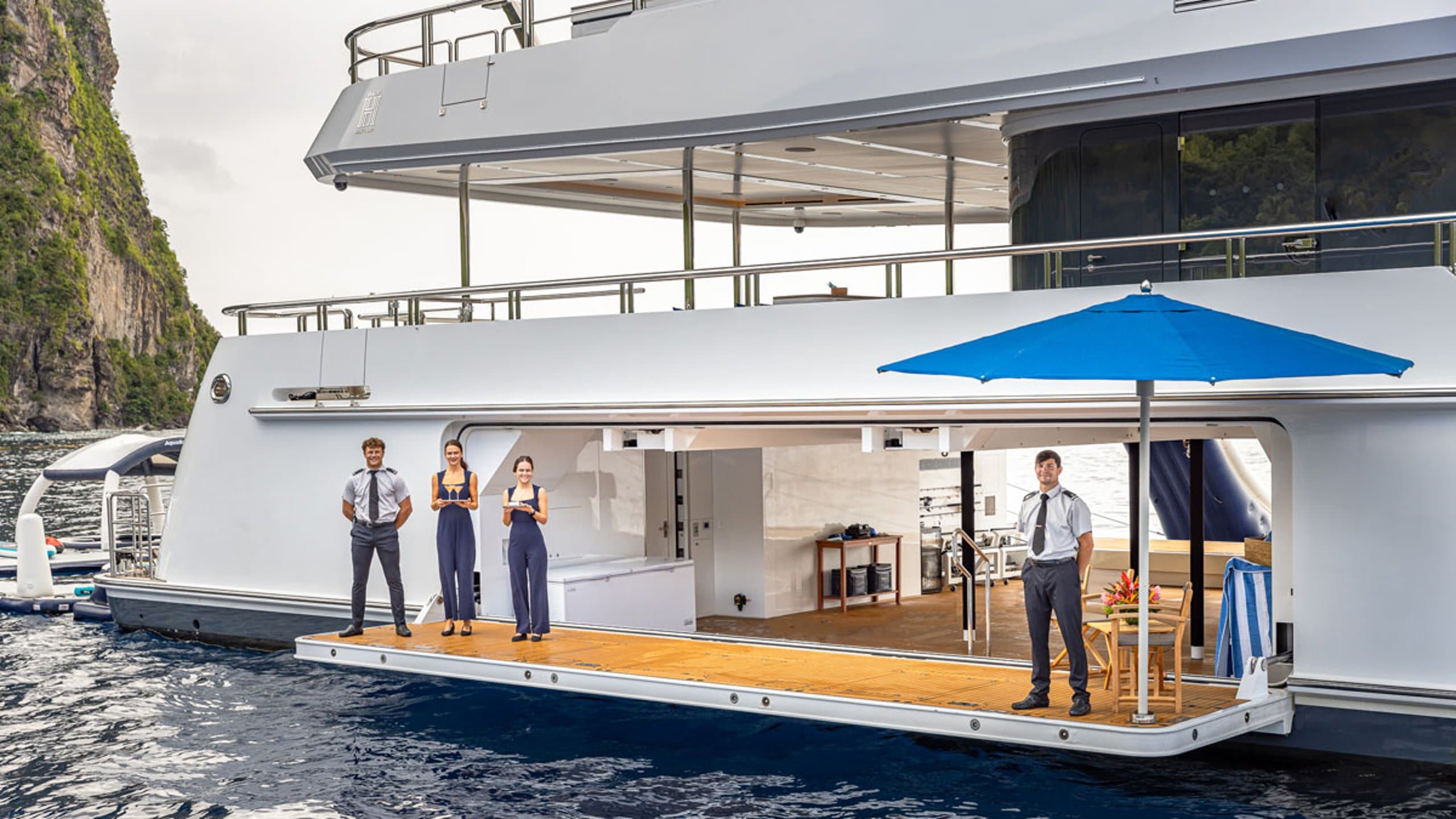 TOP FIVE II | Drivas Yachts