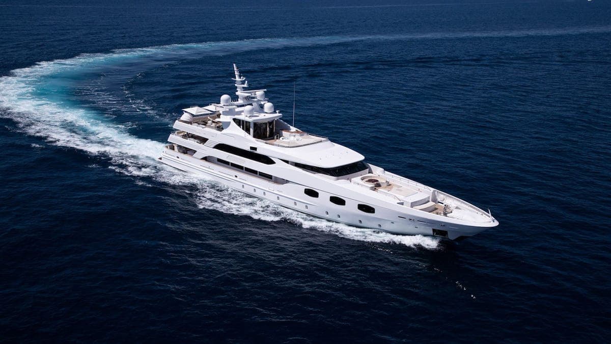 ELENI - ext running | Drivas Yachts