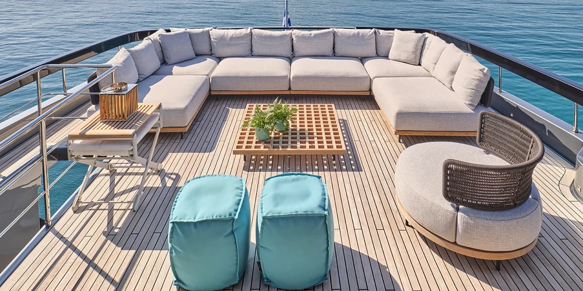 MENANGIO X - deck fore | Drivas Yachts