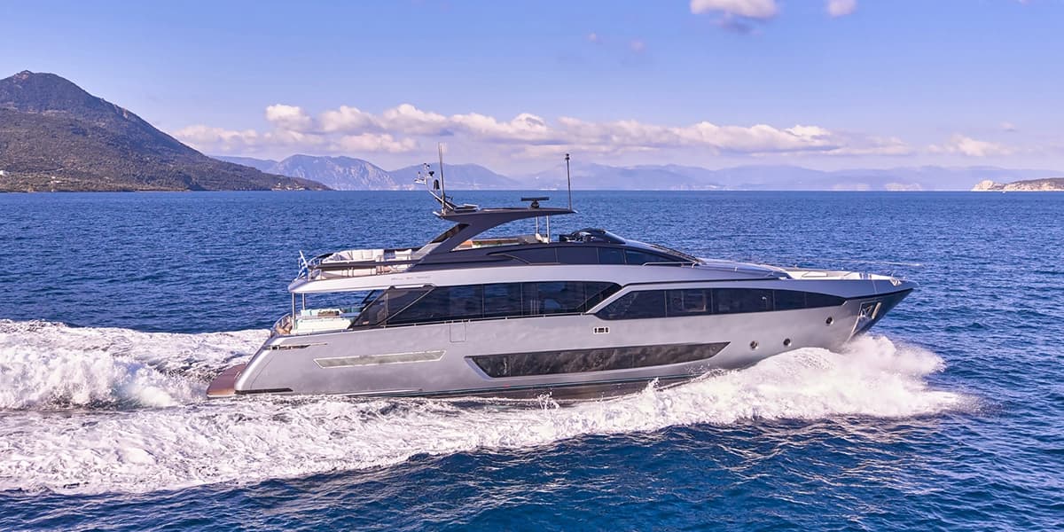 MENANGIO X - ext running | Drivas Yachts