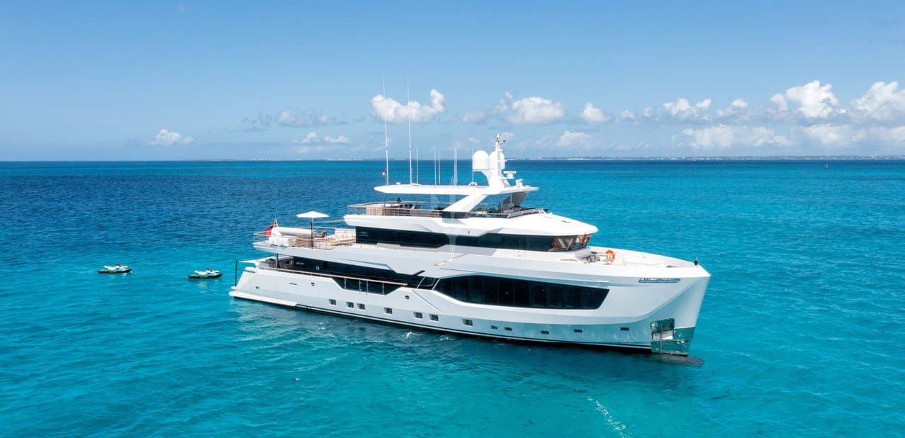 EAU LA LA - aerial | Drivas Yachts
