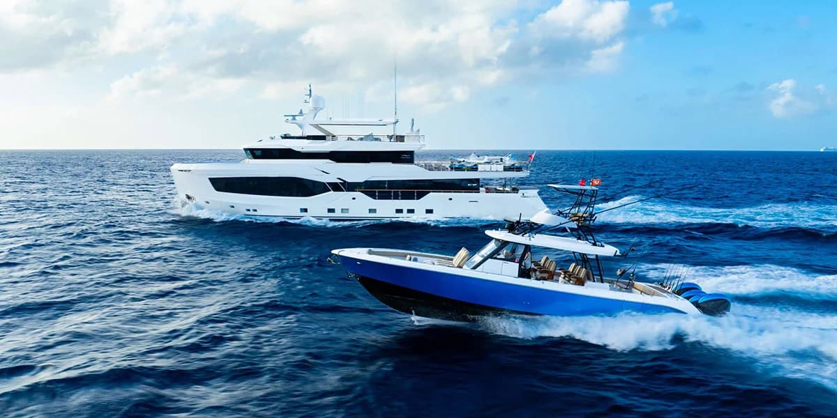 EAU LA LA - ext running | Drivas Yachts