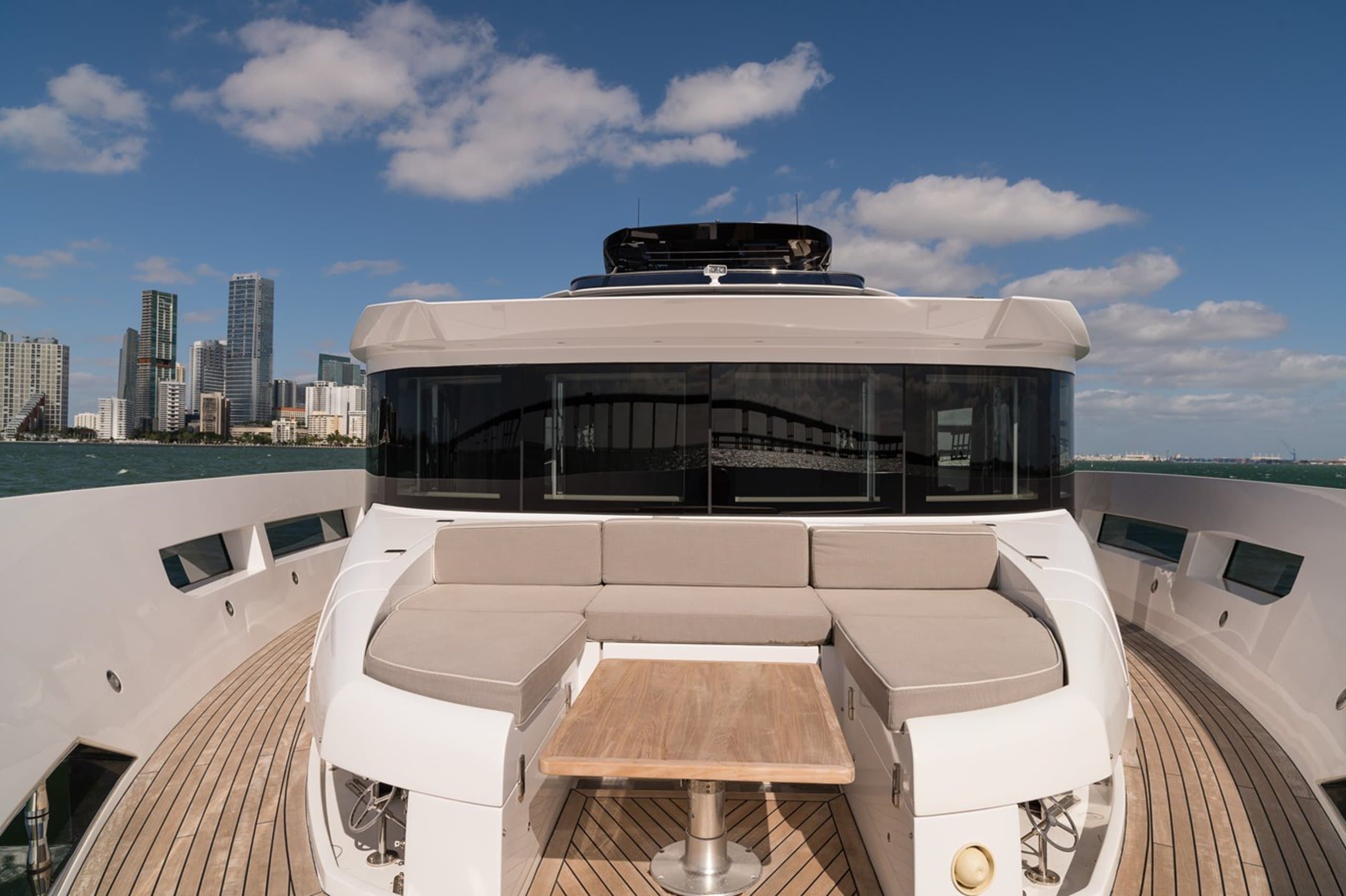 THE PEDDLER | Drivas Yachts