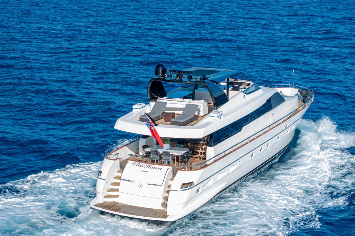 WHITEHAVEN - aerial | Drivas Yachts