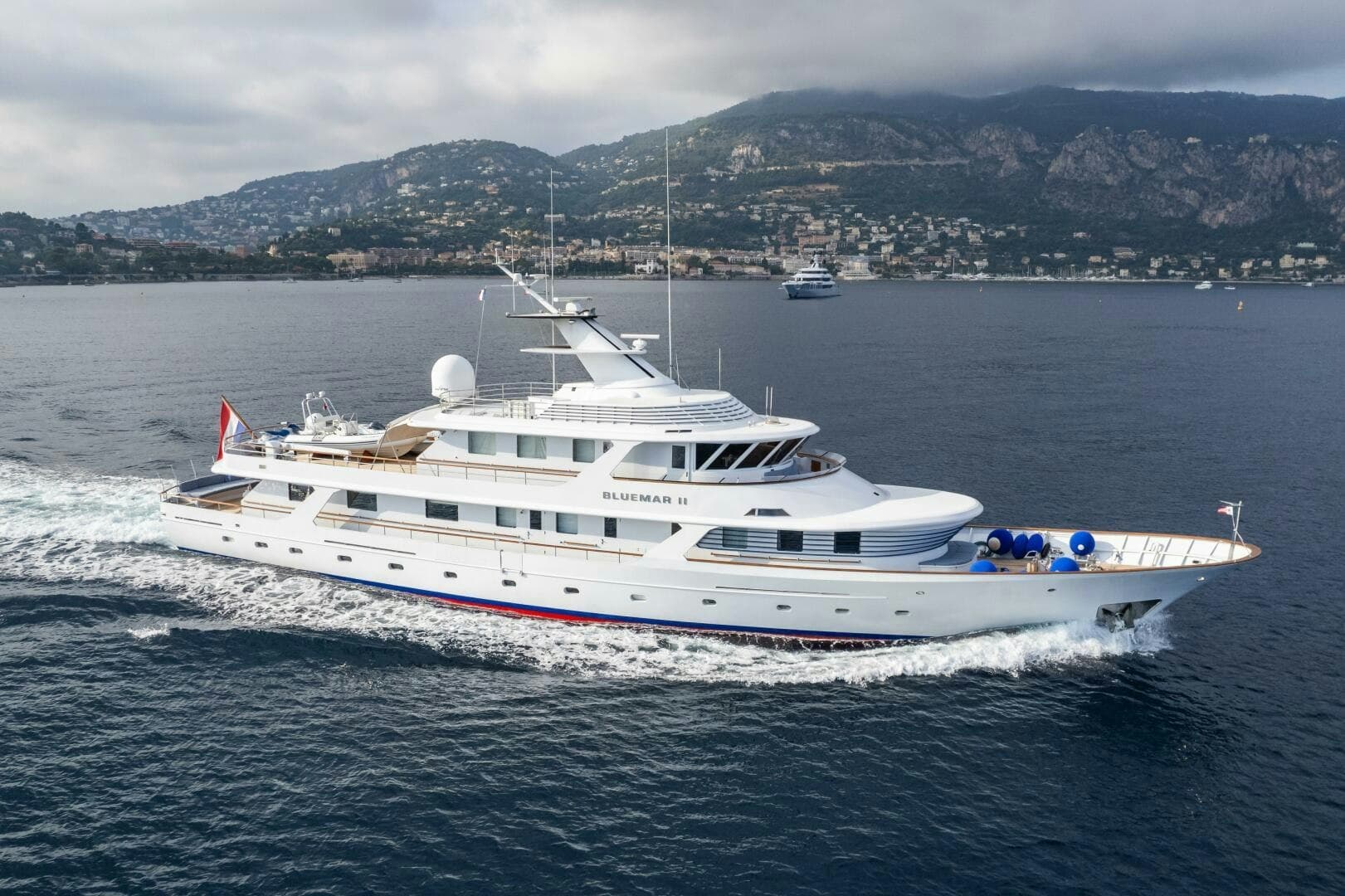 PEGASUS - ext running | Drivas Yachts