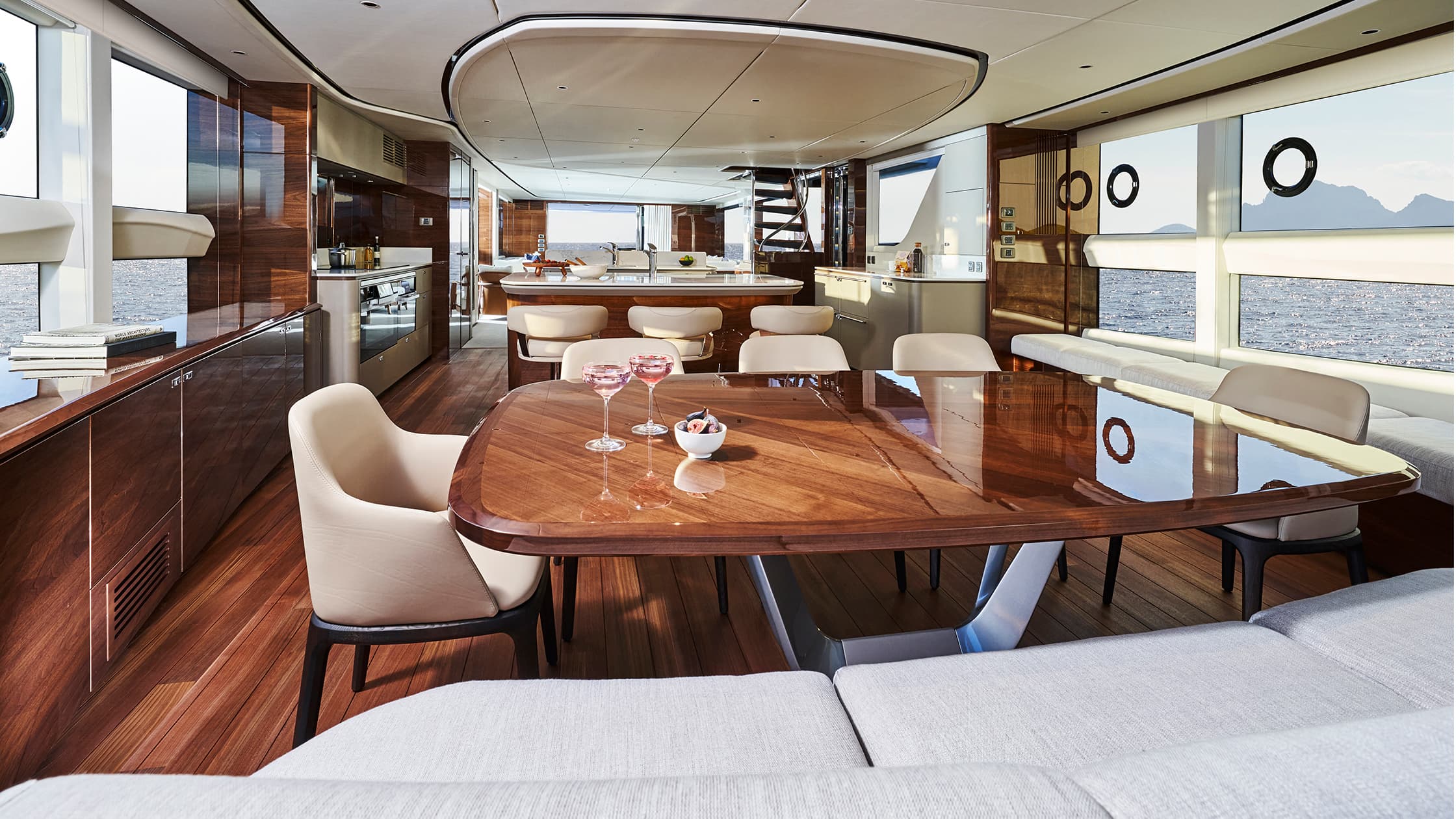 Motor yacht VISTA 23.93m by Princess — photo 3