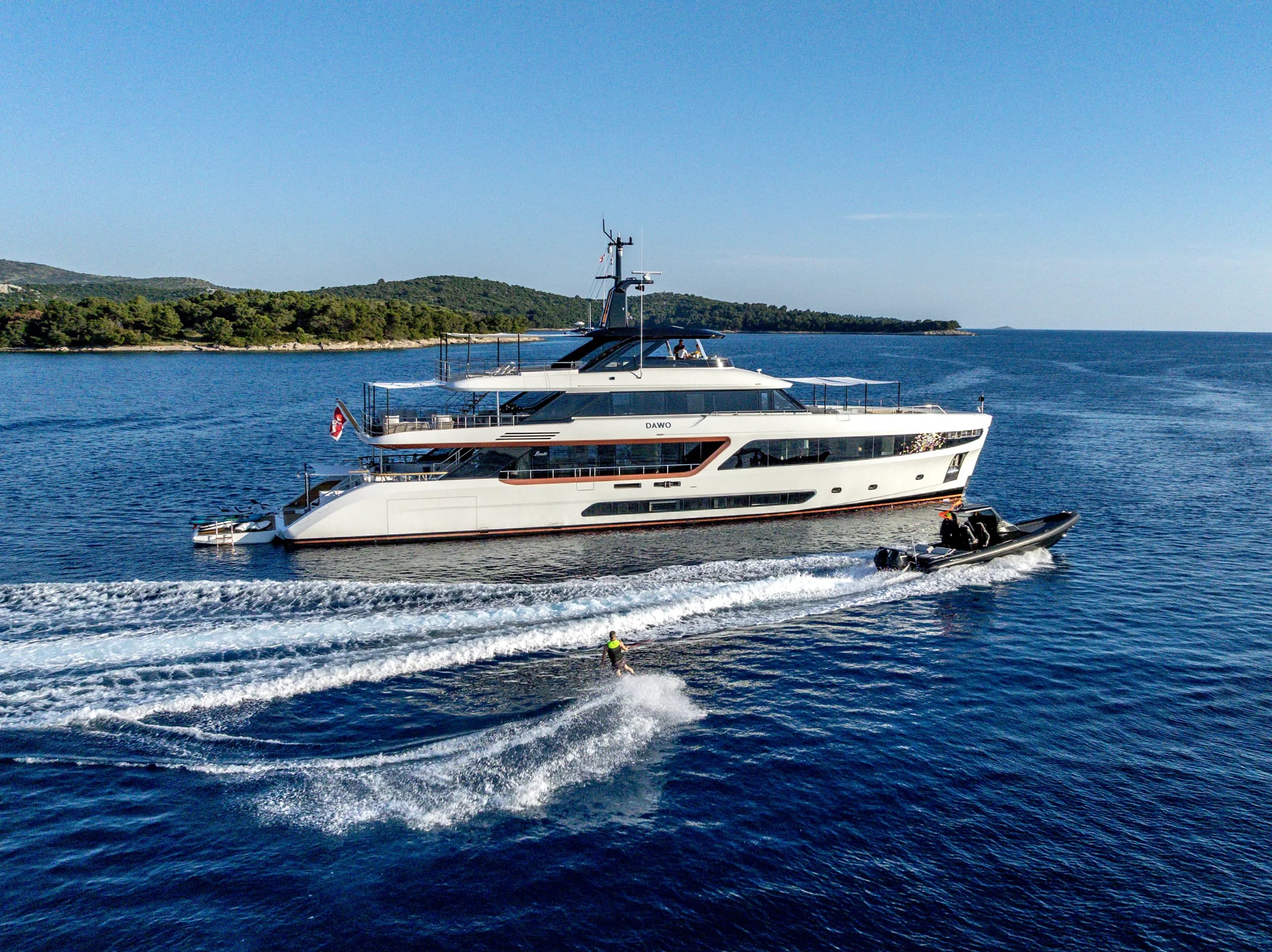 DAWO - ext running | Drivas Yachts