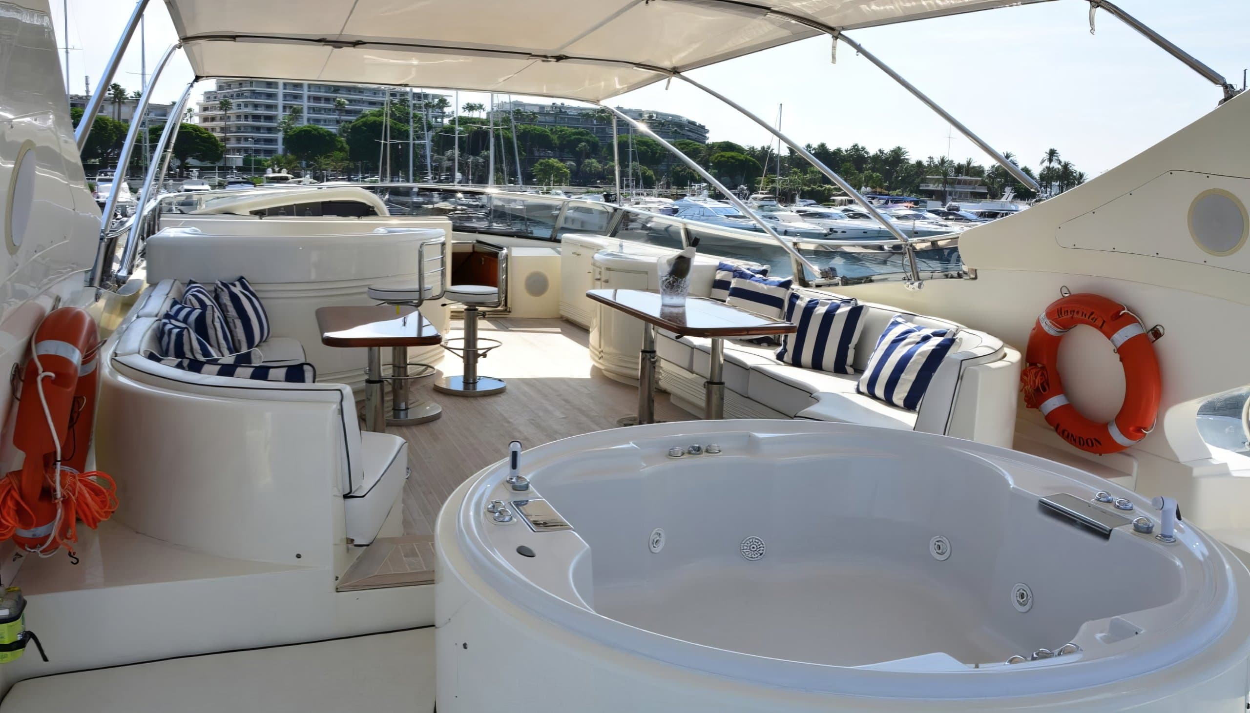 MAGENTA | Drivas Yachts