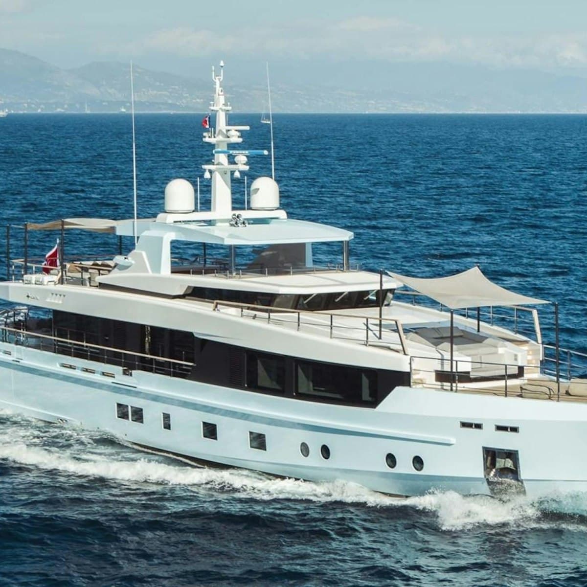 Motor yacht JESMA II 40m by Admiral — photo 3