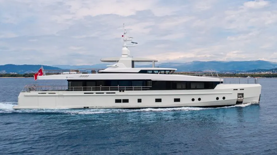 JESMA II - ext stbd | Drivas Yachts