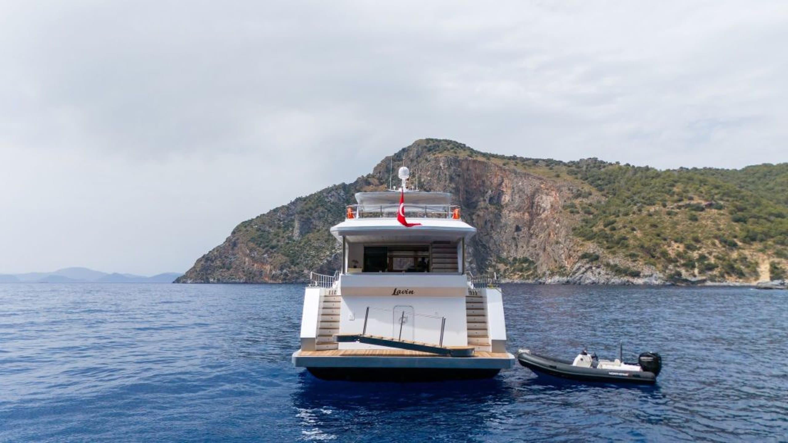 LAVIN | Drivas Yachts