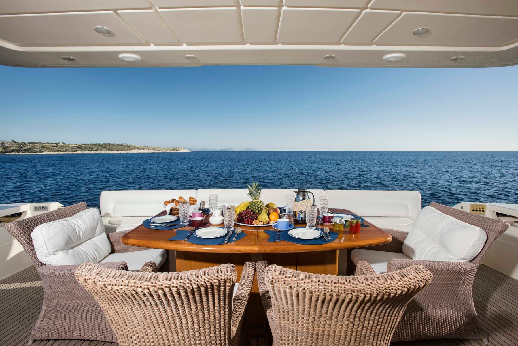DAY OFF - deck aft | Drivas Yachts