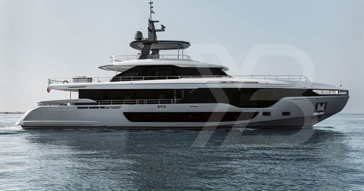 Motor yacht Luz de Mar 36m by Azimut — starboard