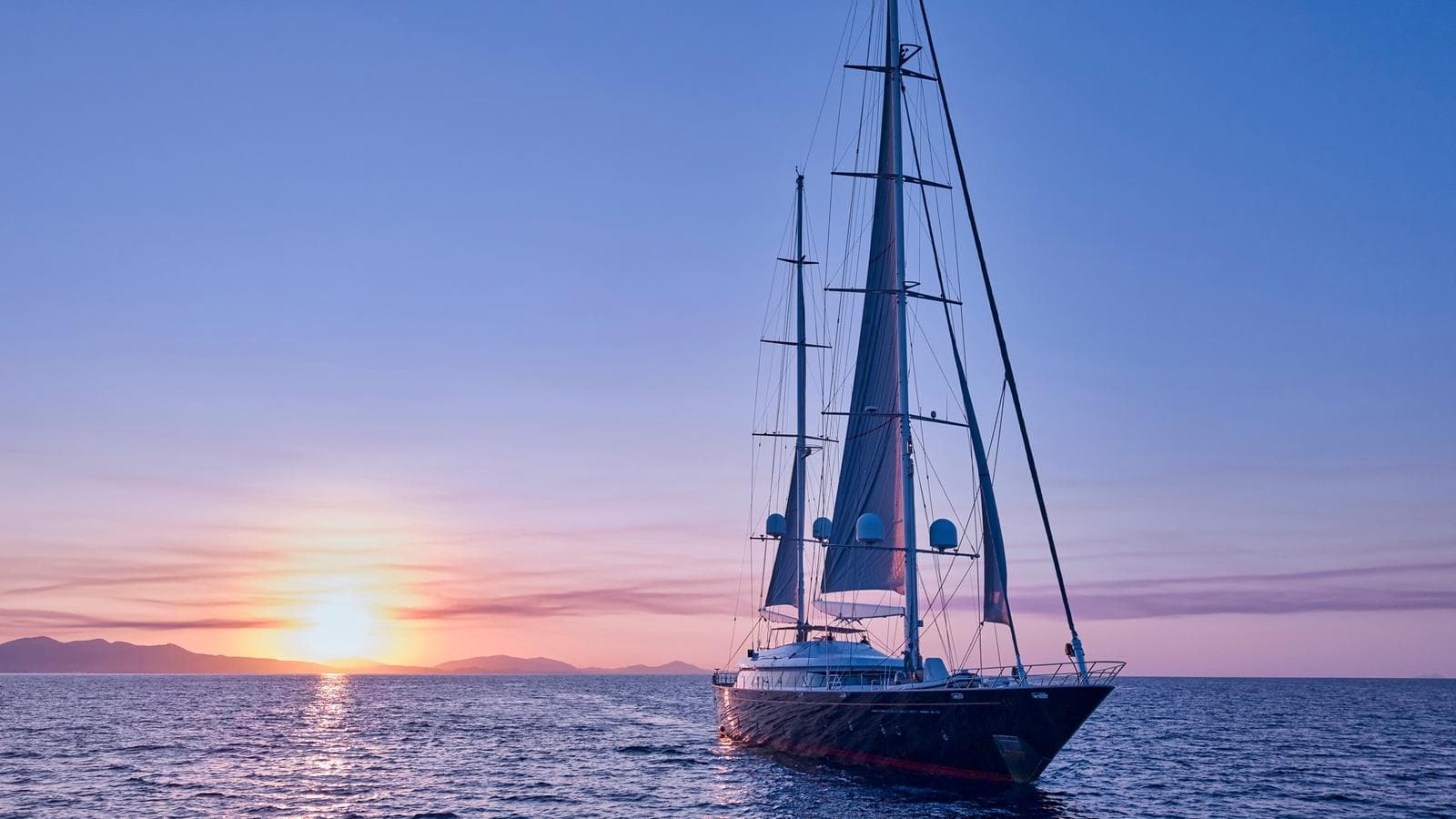 ALMYRA II - ext running | Drivas Yachts