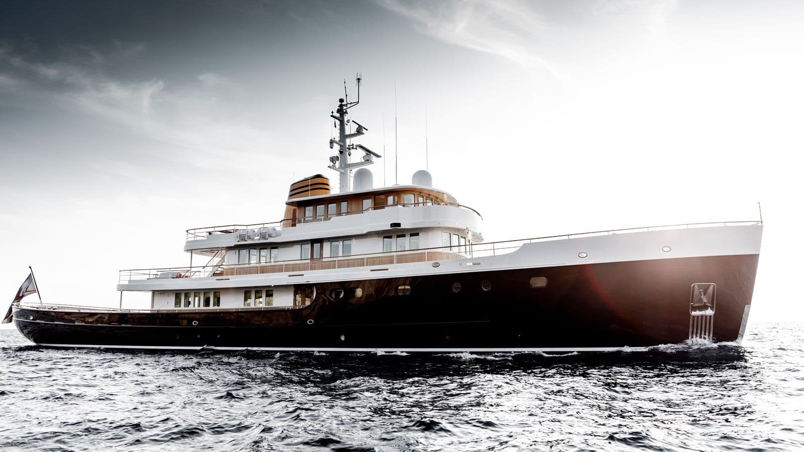 BLUE II - ext stbd | Drivas Yachts