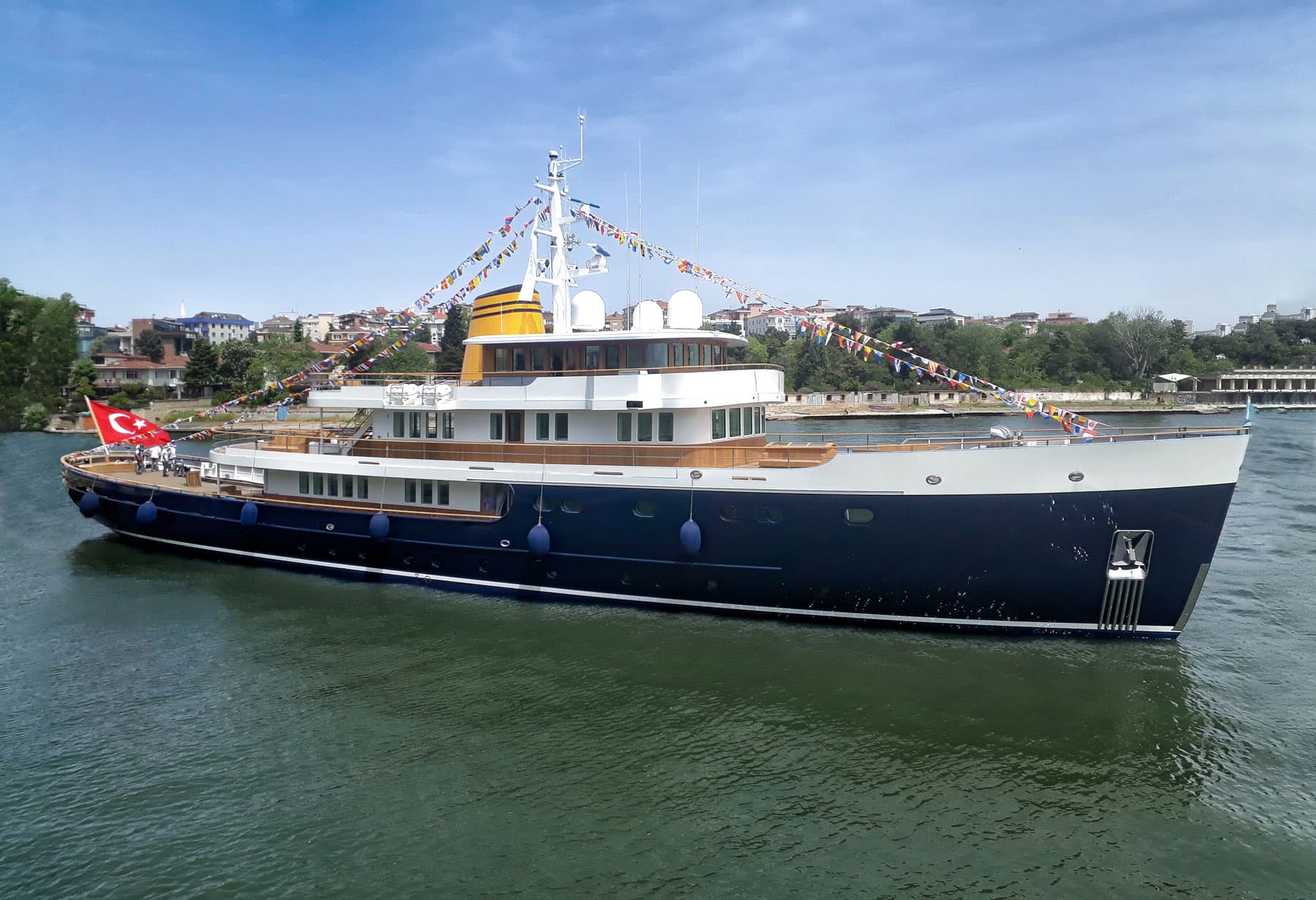 BLUE II - ext stbd | Drivas Yachts