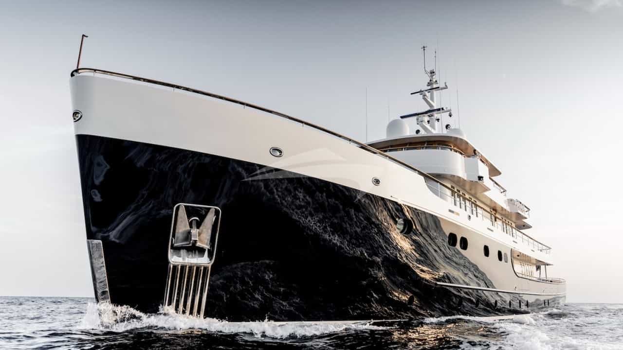 BLUE II - ext stbd | Drivas Yachts