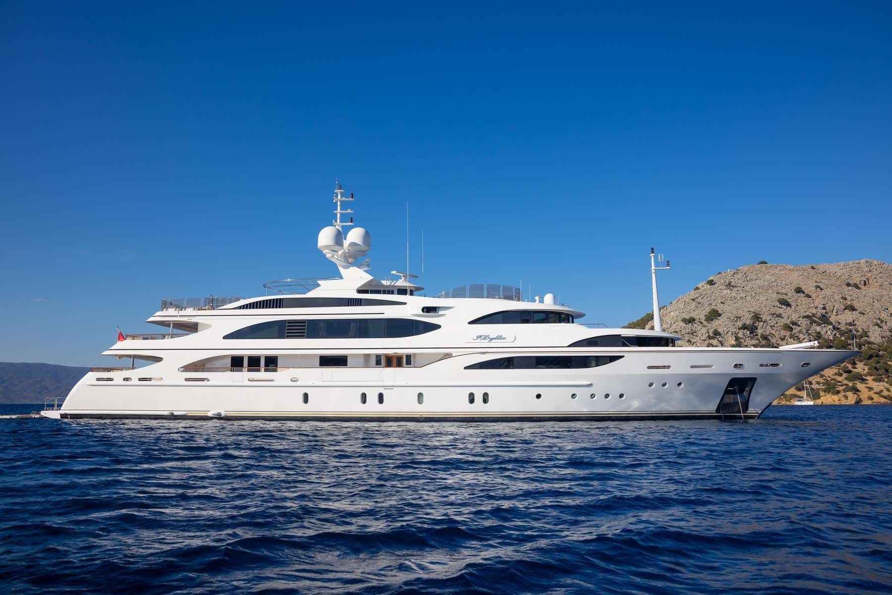Motor yacht IDYLLIC 59.3m by Benetti — photo 2
