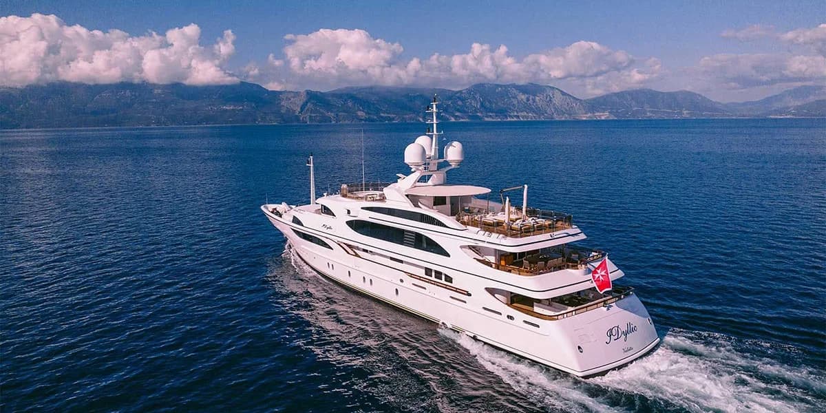 IDYLLIC - aerial | Drivas Yachts