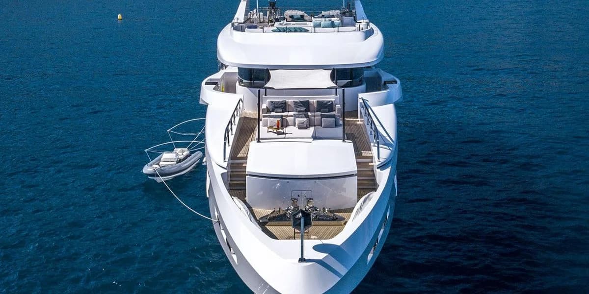 AXIOS - ext bow | Drivas Yachts