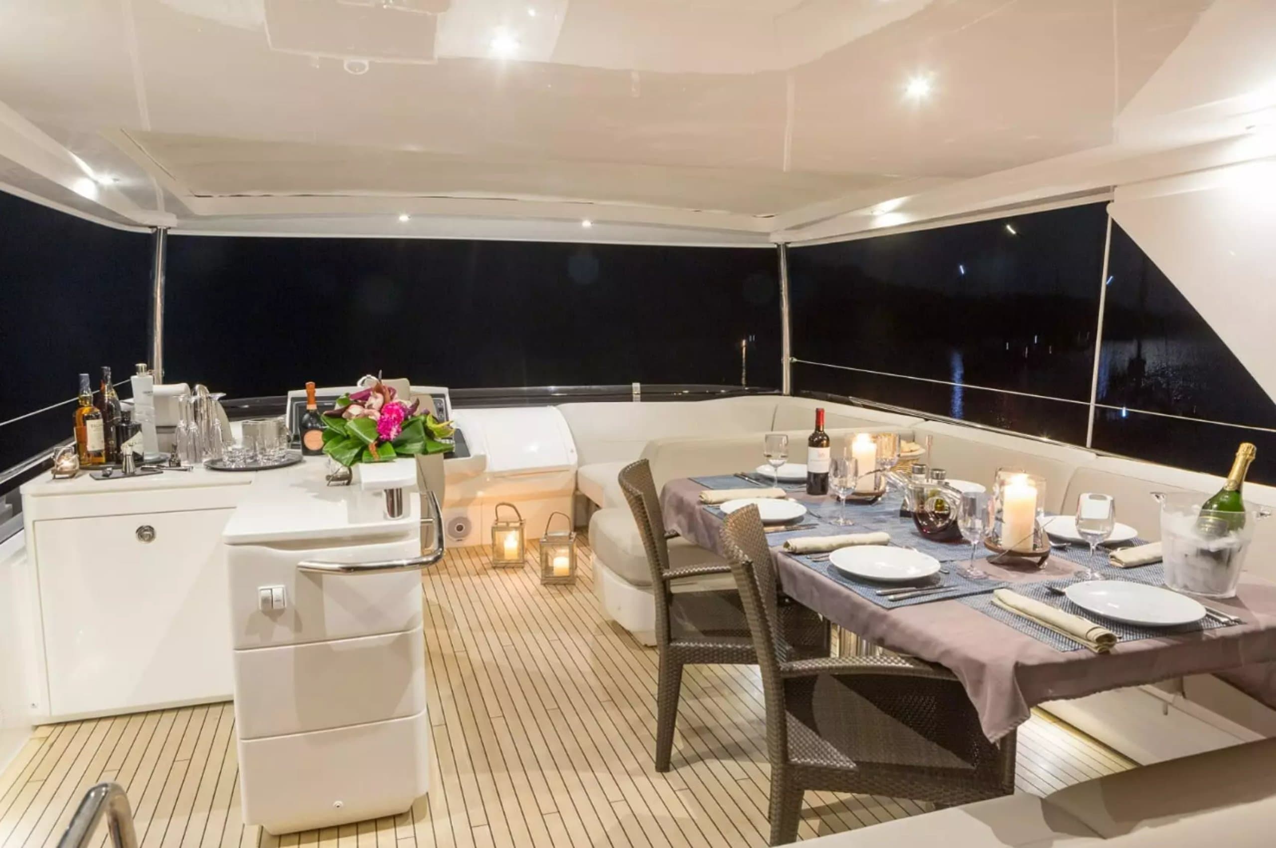 SHAWLIFE | Drivas Yachts