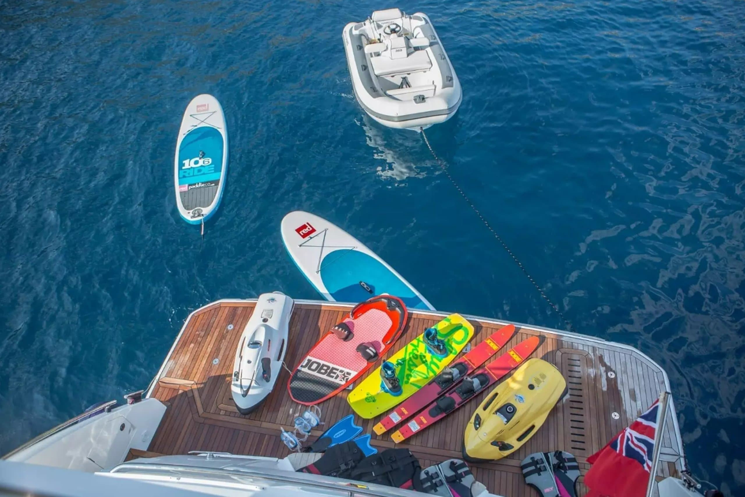 SHAWLIFE | Drivas Yachts