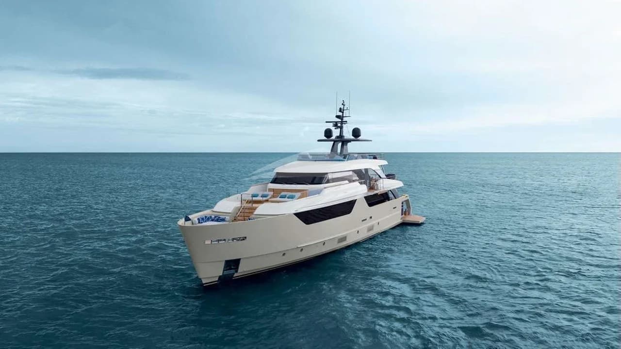 Motor yacht INS LAND 35.8m by Sanlorenzo — photo 7