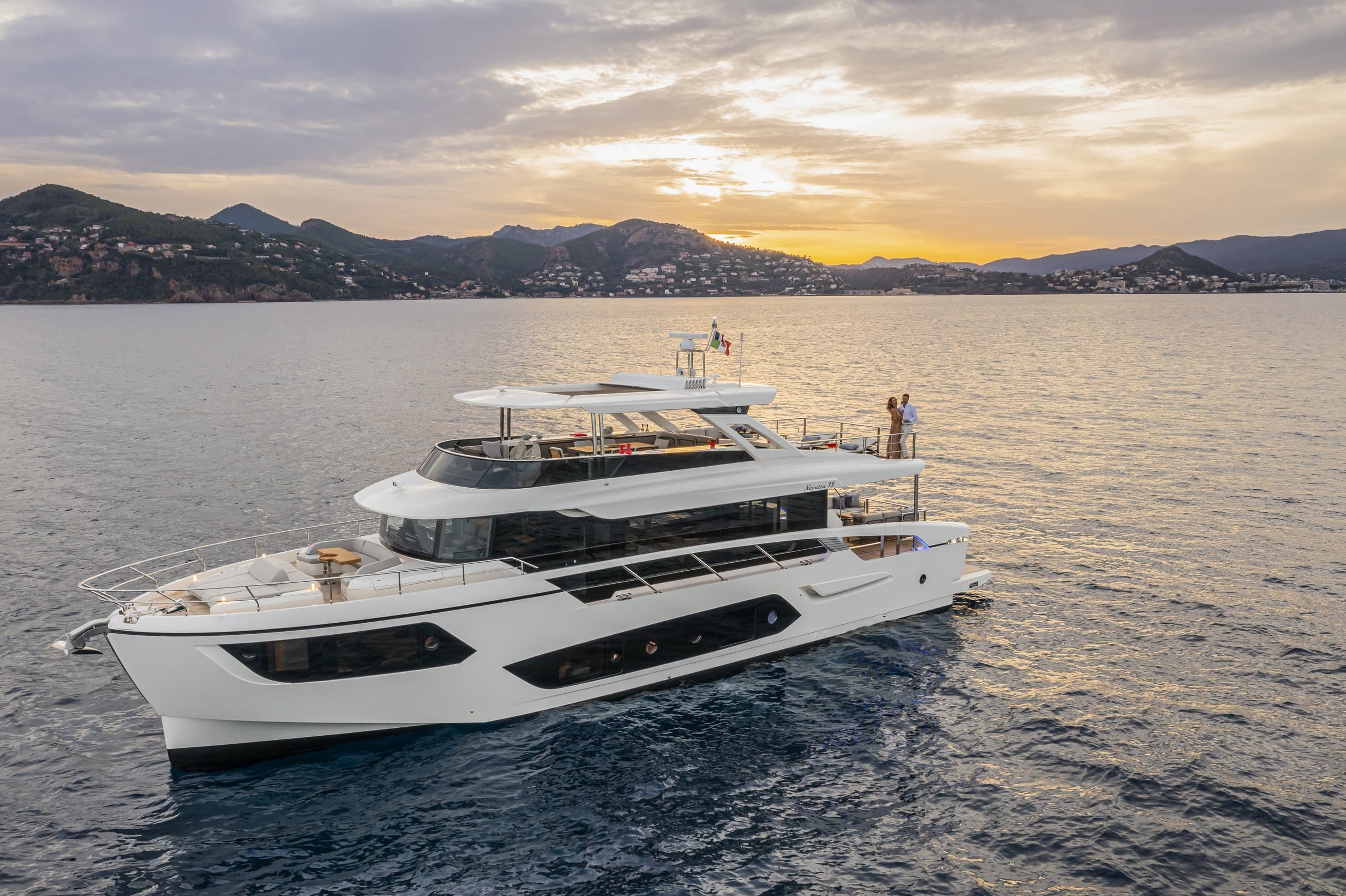 AZUR | Drivas Yachts