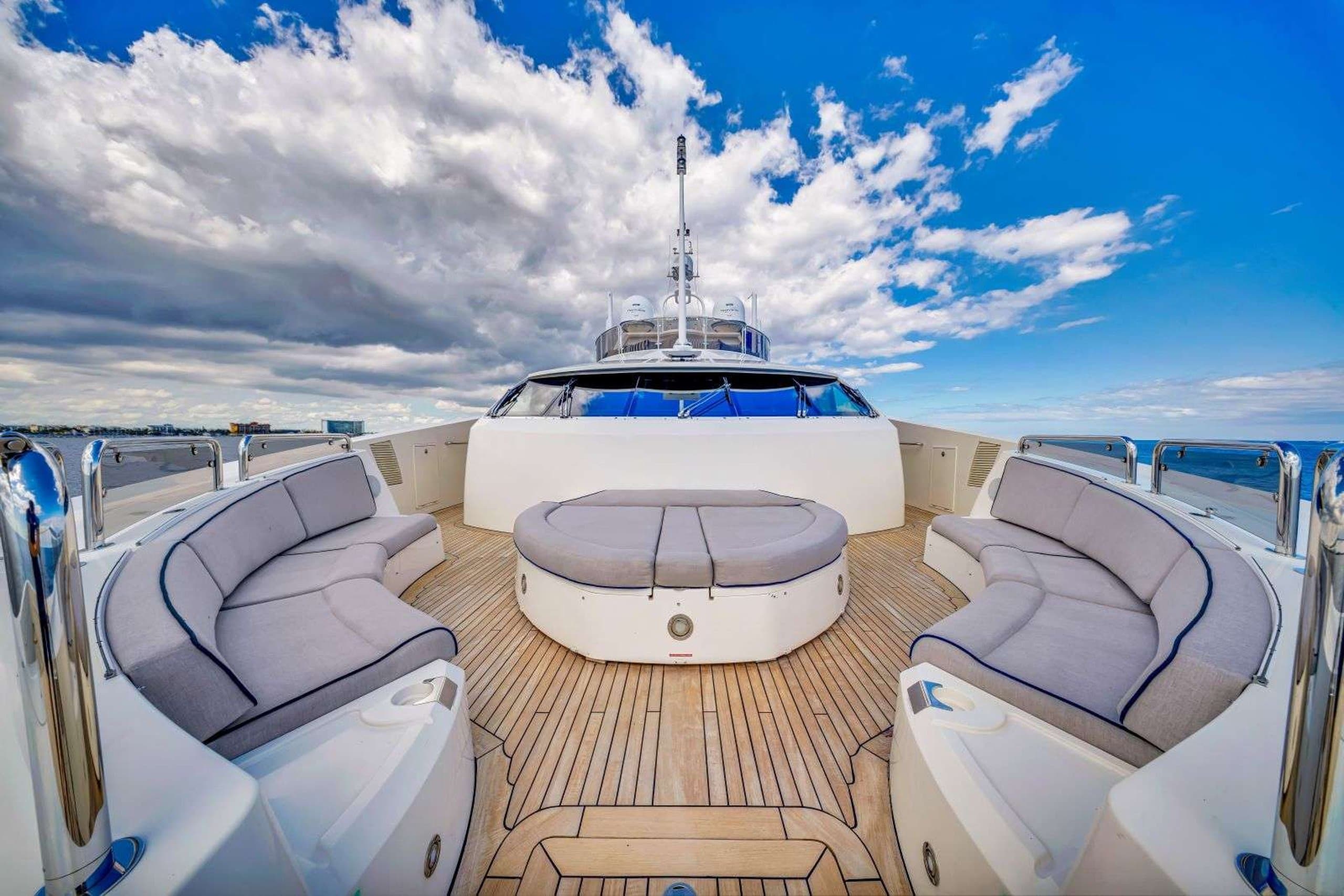 NATURAL 9 | Drivas Yachts