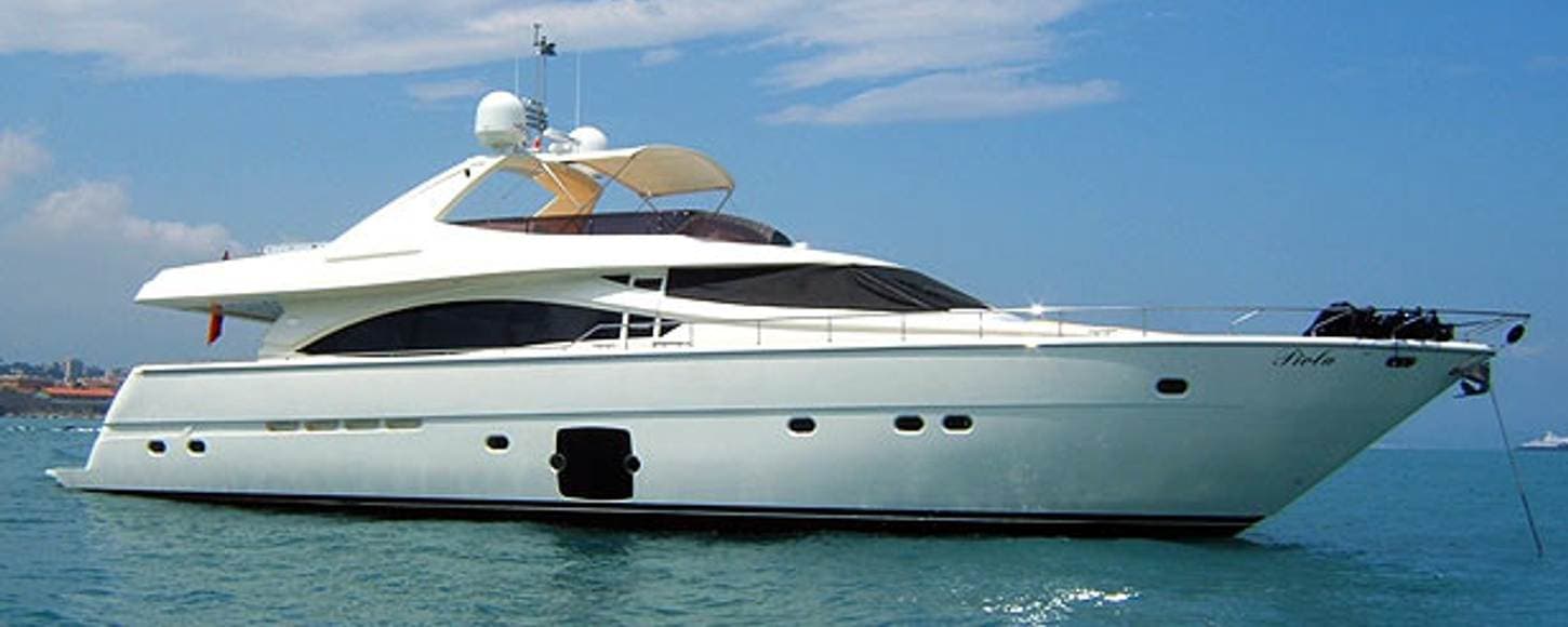 PIOLA - ext | Drivas Yachts