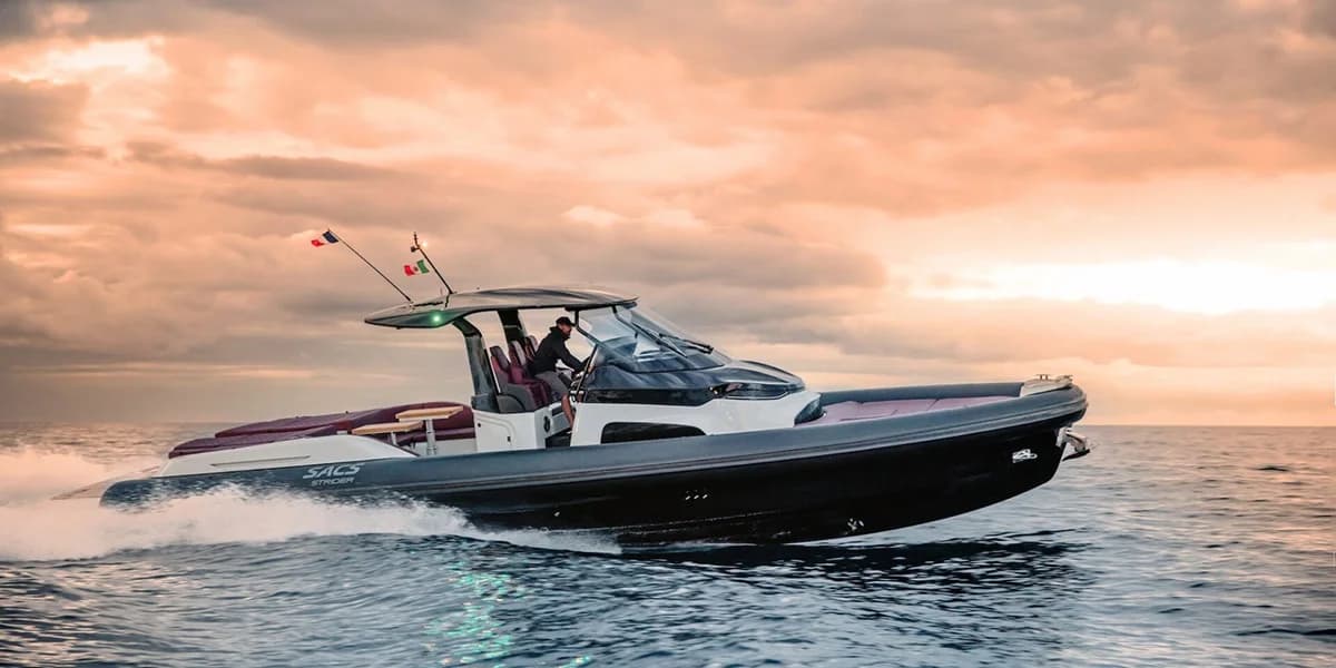 SEAWOLF X - ext running | Drivas Yachts