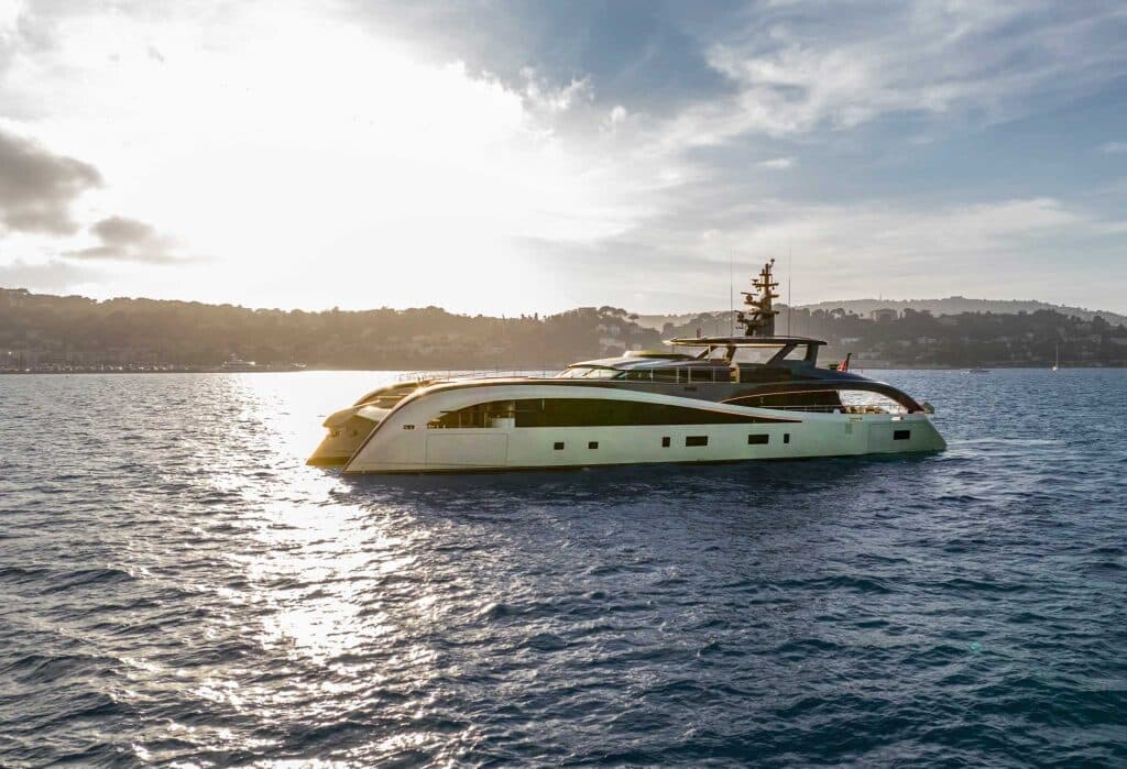 SEAWOLF X - ext stbd | Drivas Yachts
