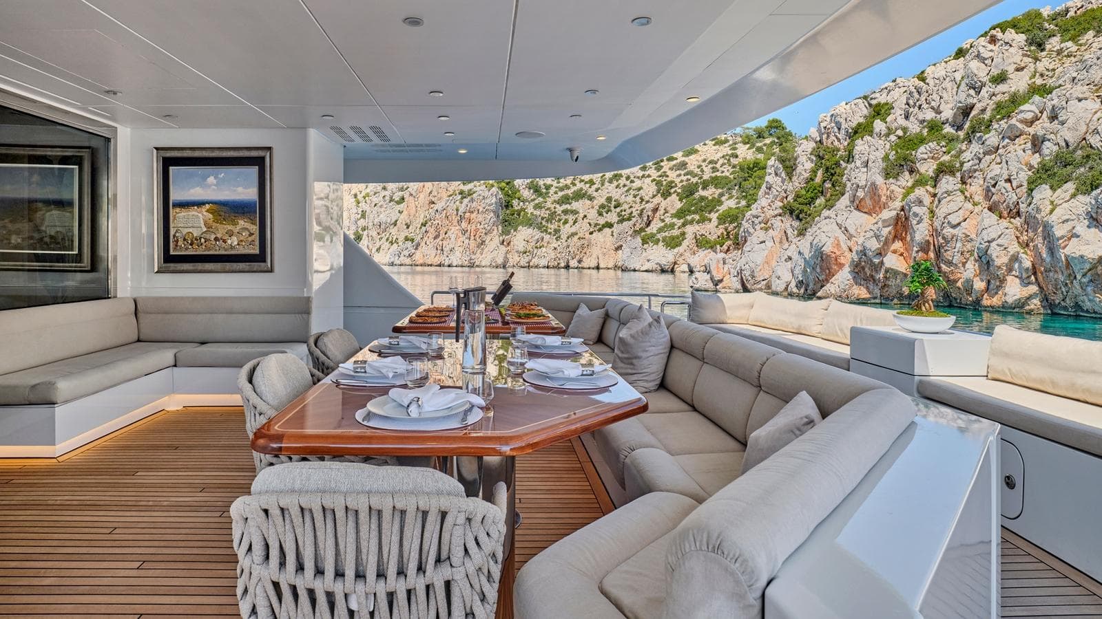 BENIK - deck aft | Drivas Yachts
